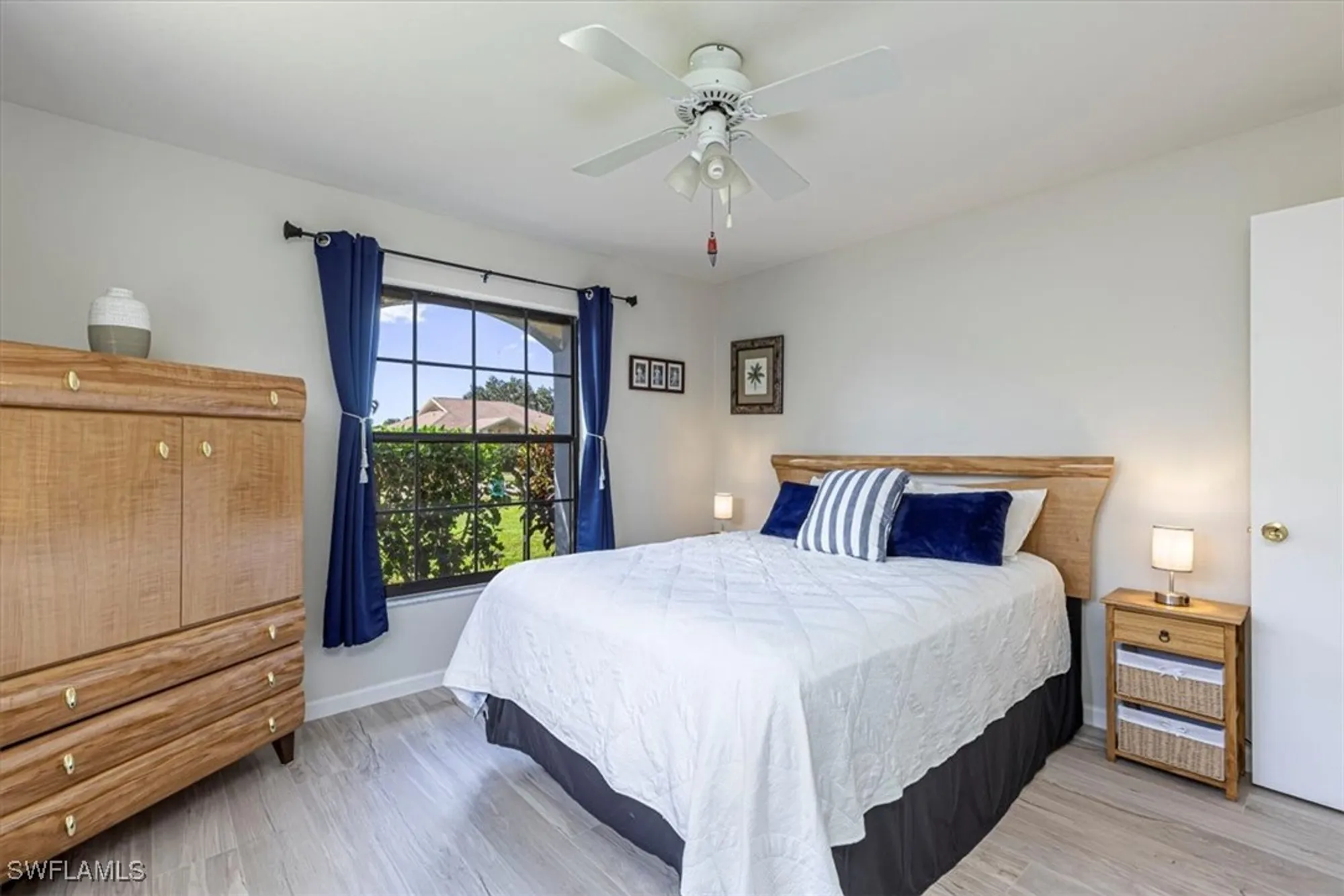 Property Slideshow image 13 of 25 | 124 versailles cir, Naples, FL, 34112