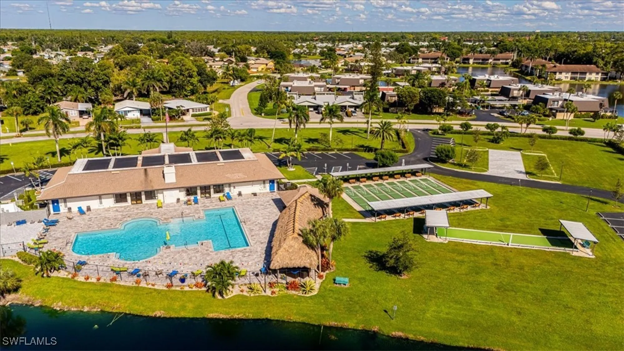 Property Slideshow image 21 of 25 | 124 versailles cir, Naples, FL, 34112