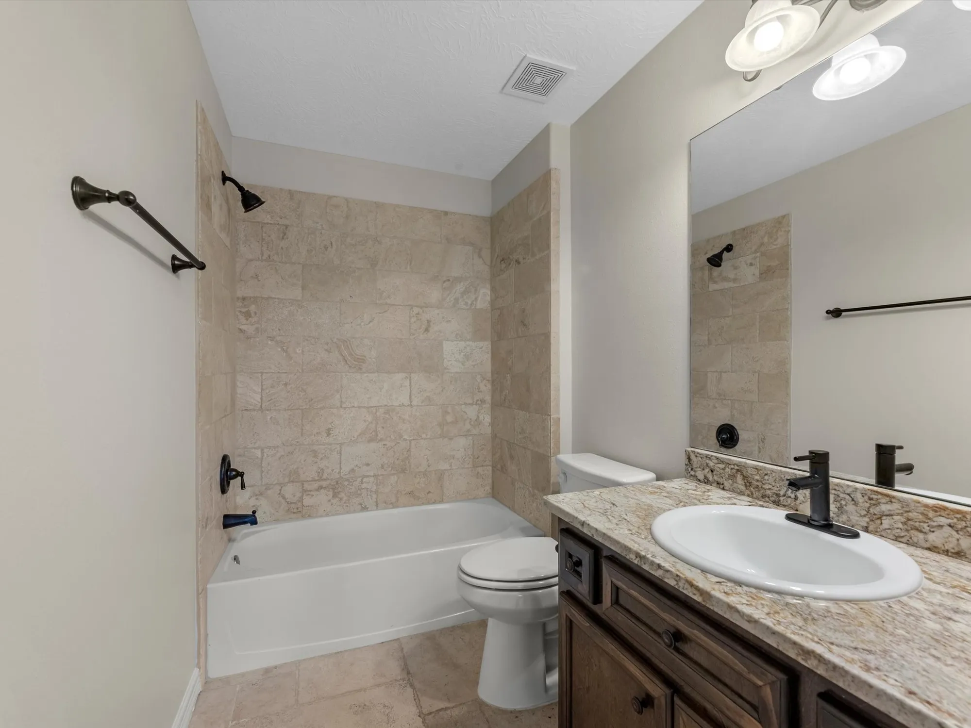 Property Slideshow image 28 of 41 | 31 tarrytown way, Conroe, TX, 77384