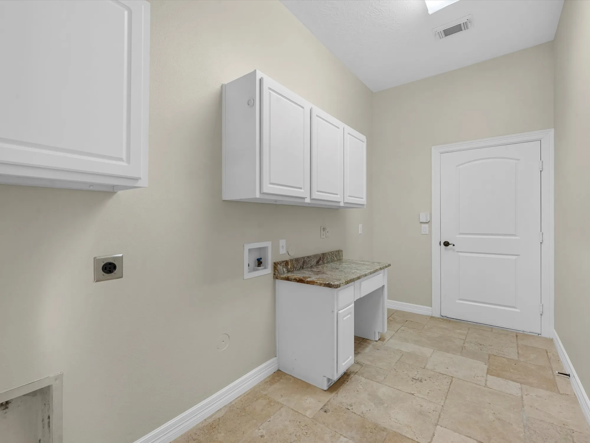 Property Slideshow image 29 of 41 | 31 tarrytown way, Conroe, TX, 77384