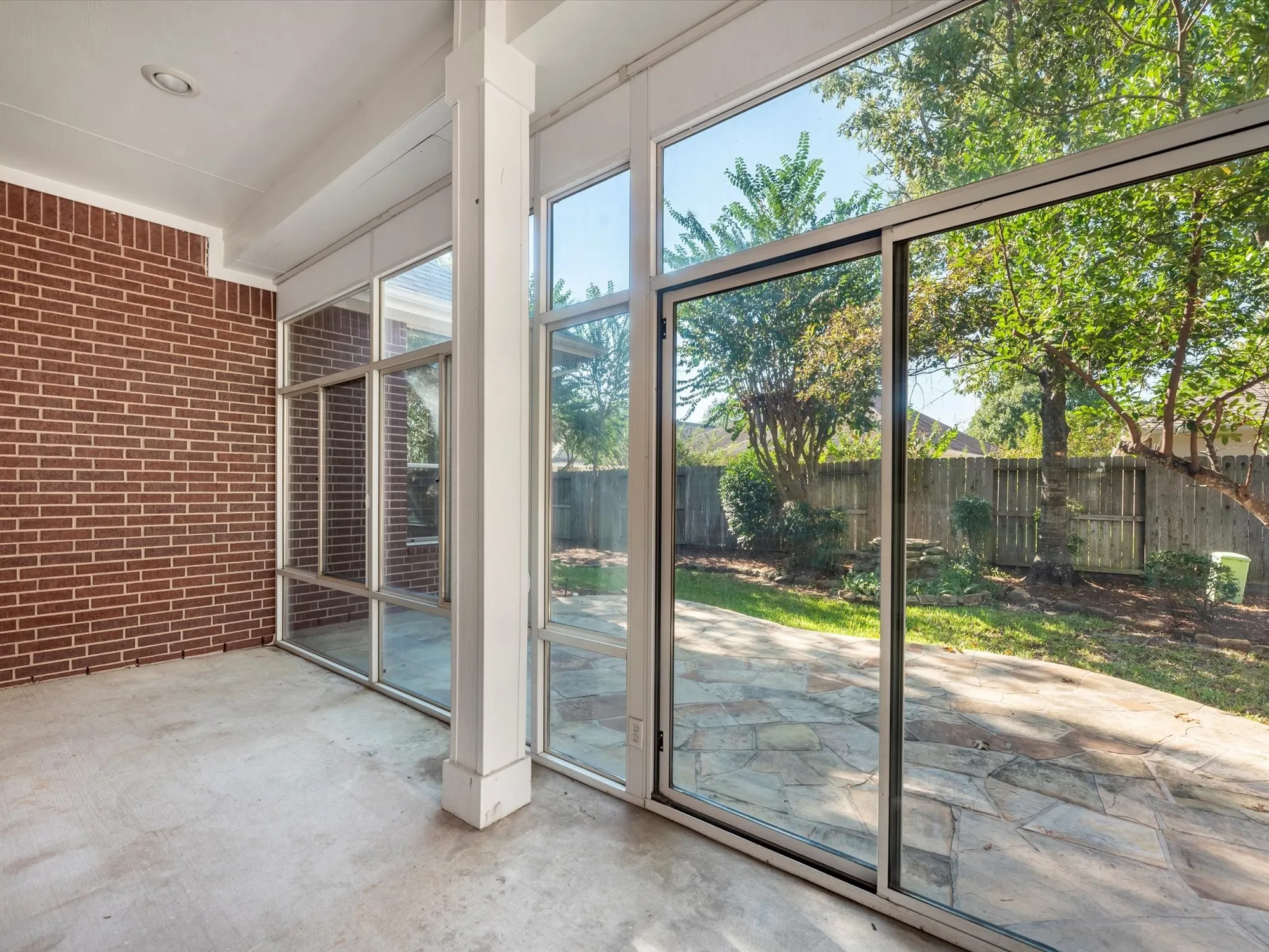 Property Slideshow image 35 of 41 | 31 tarrytown way, Conroe, TX, 77384