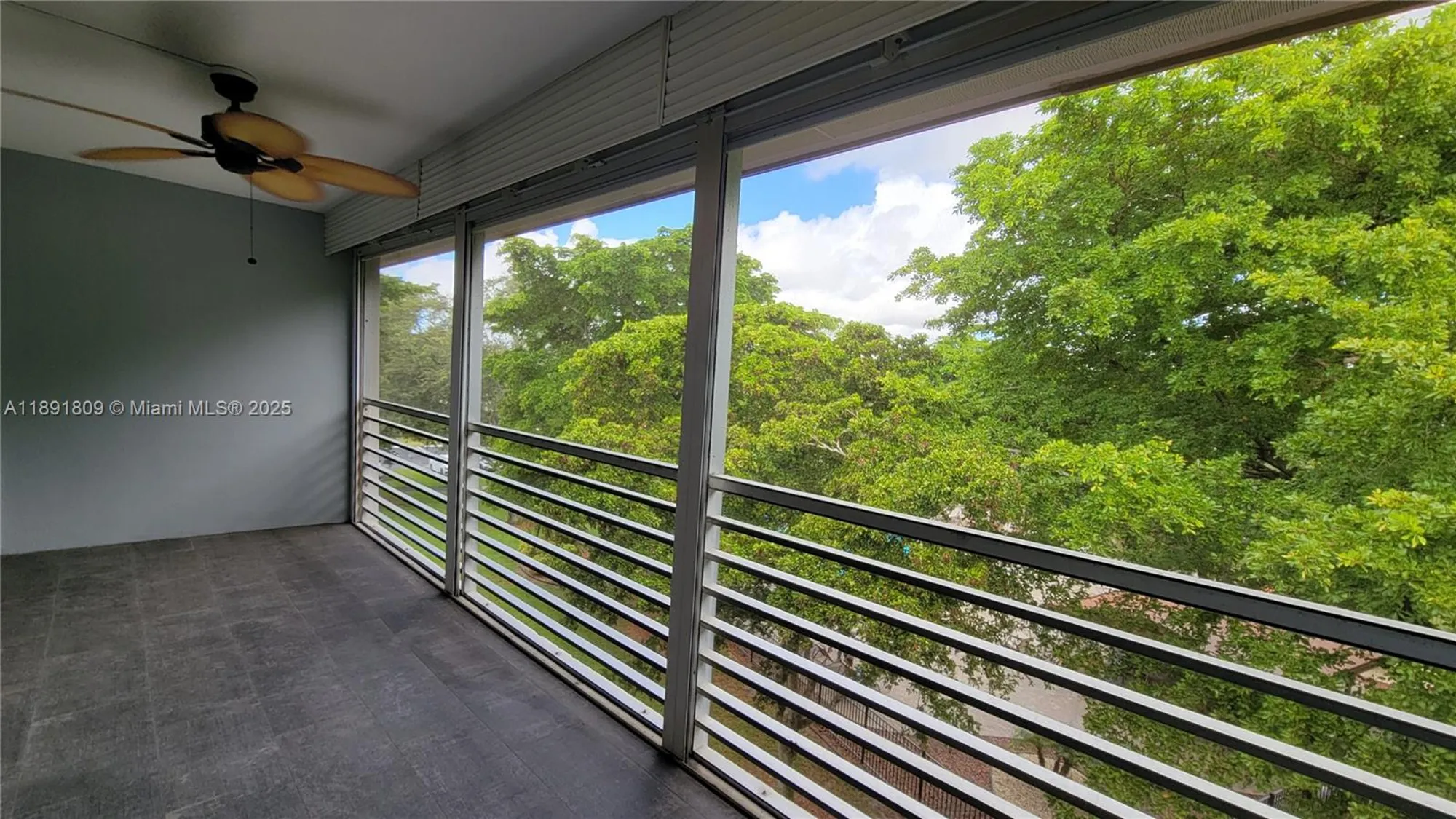 Property Slideshow image 10 of 52 | 2003 granada dr apt e4, Coconut Creek, FL, 33066