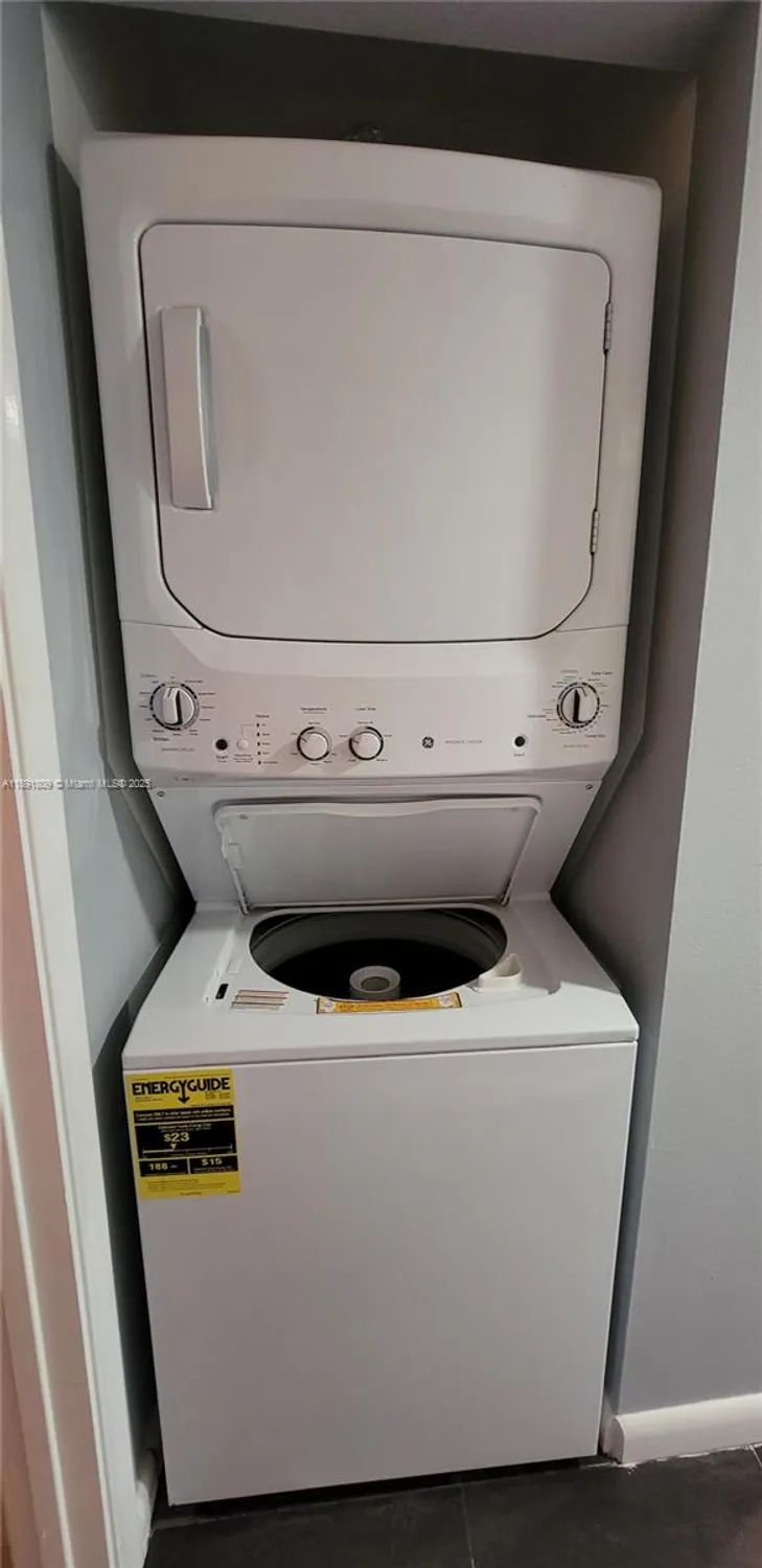 Property Slideshow image 13 of 52 | 2003 granada dr apt e4, Coconut Creek, FL, 33066