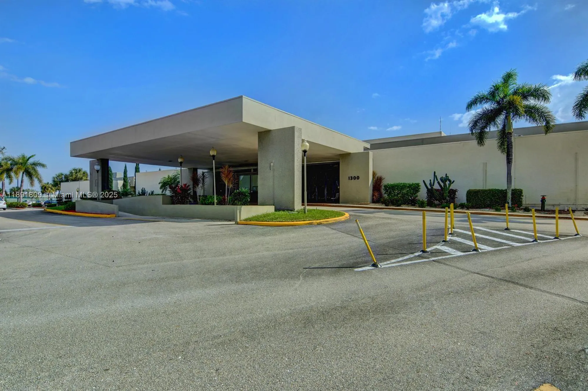 Property Slideshow image 41 of 52 | 2003 granada dr apt e4, Coconut Creek, FL, 33066