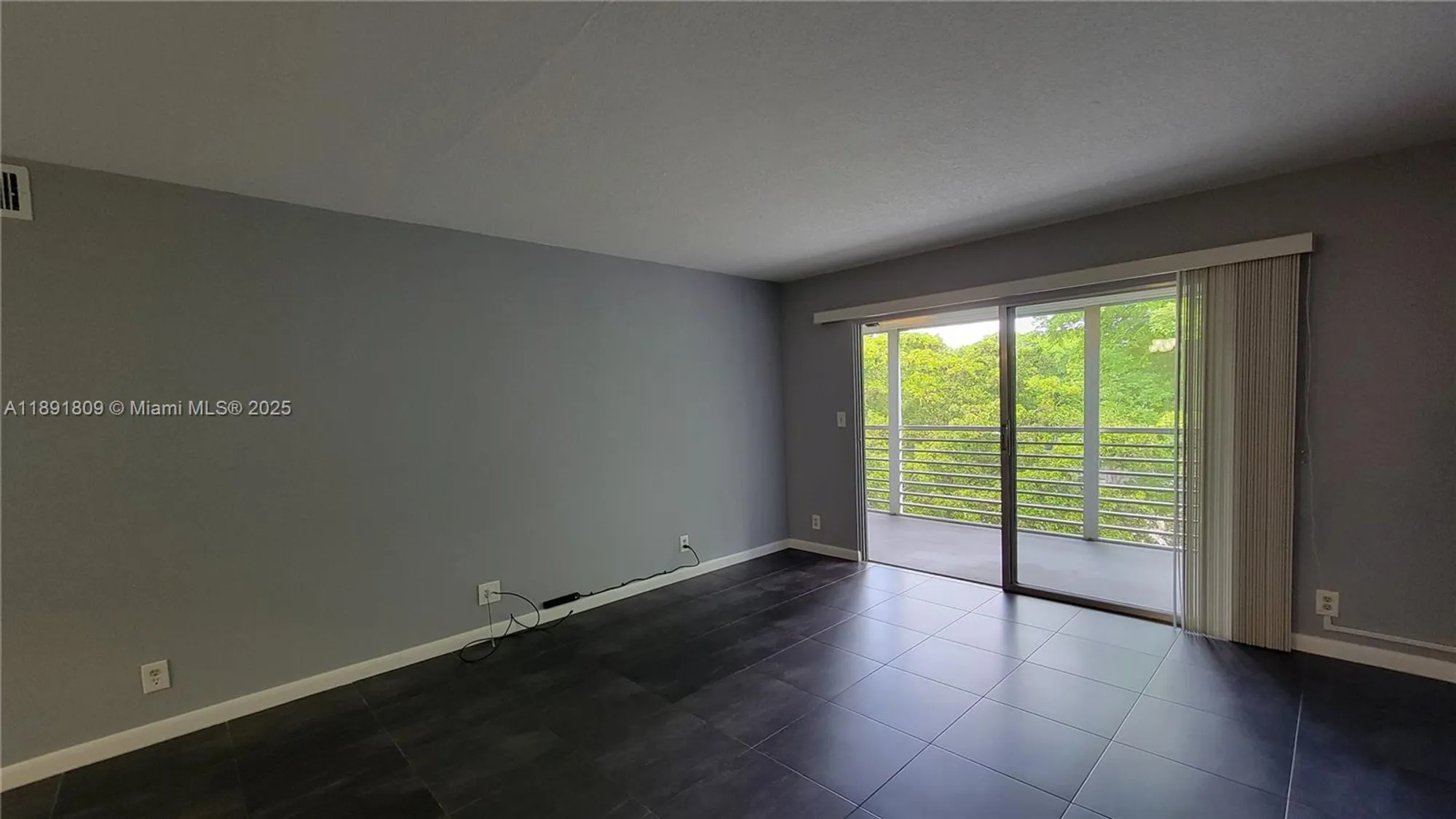 Property Slideshow image 9 of 52 | 2003 granada dr apt e4, Coconut Creek, FL, 33066