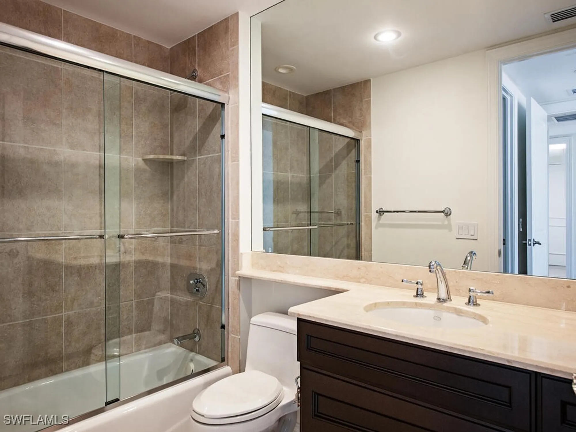 Property Slideshow image 13 of 28 | 23850 via italia cir apt 203, Estero, FL, 34134