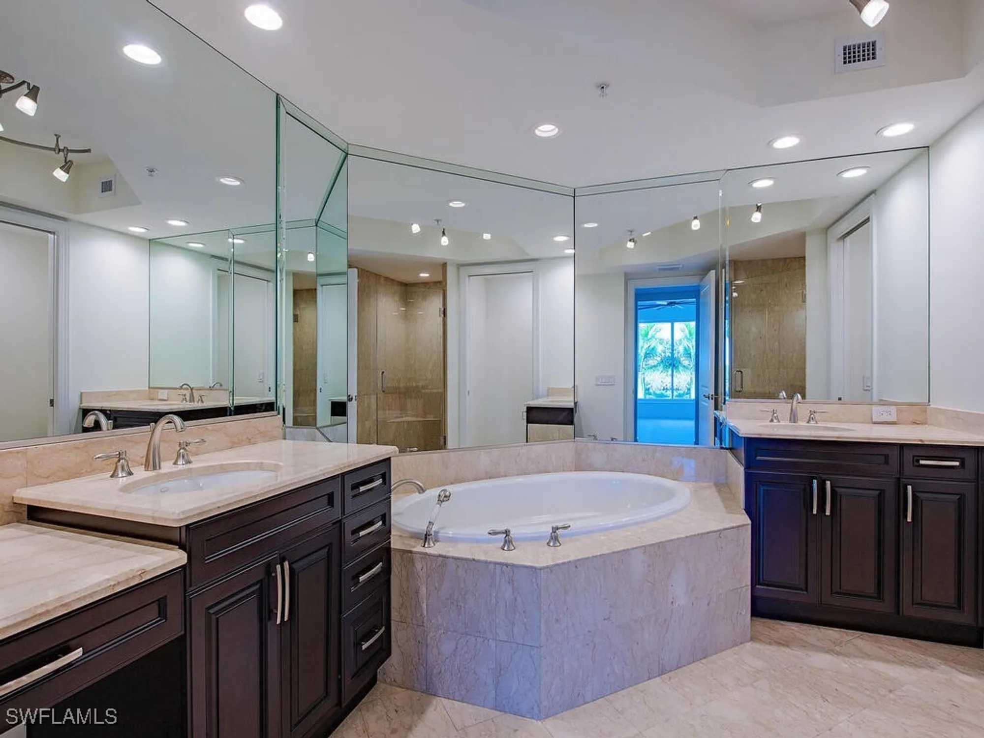 Property Slideshow image 9 of 28 | 23850 via italia cir apt 203, Estero, FL, 34134