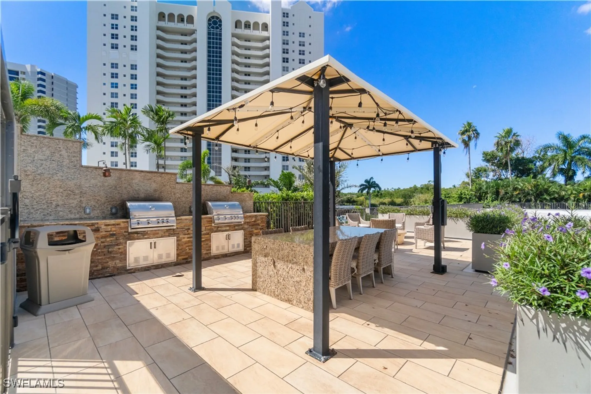 Property Slideshow image 19 of 27 | 5601 turtle bay dr apt 402, Naples, FL, 34108