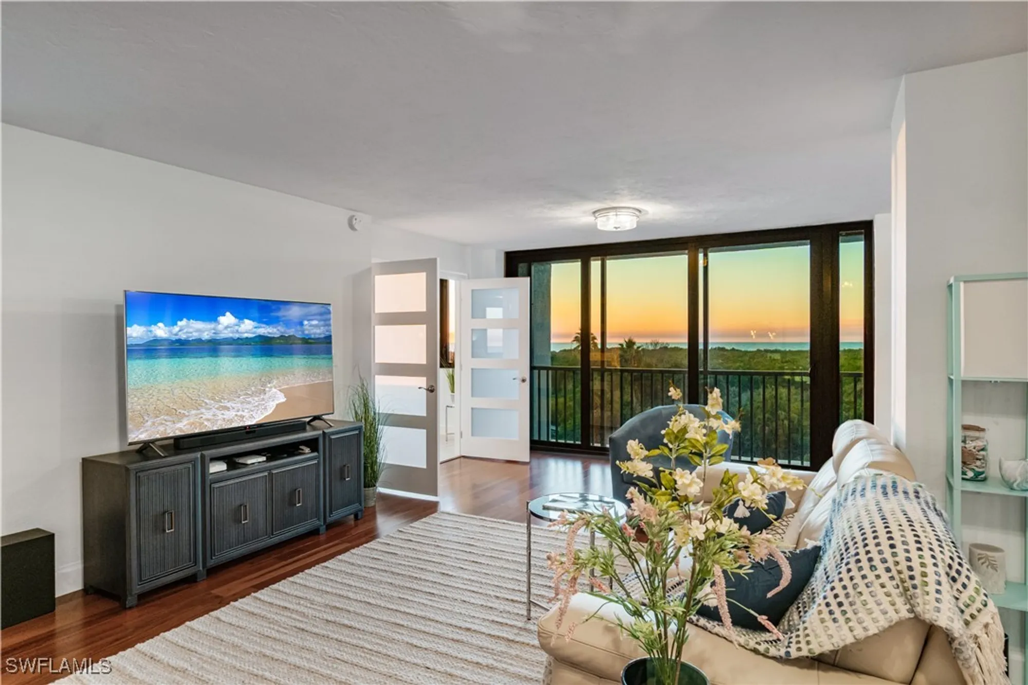 Property Slideshow image 6 of 27 | 5601 turtle bay dr apt 402, Naples, FL, 34108