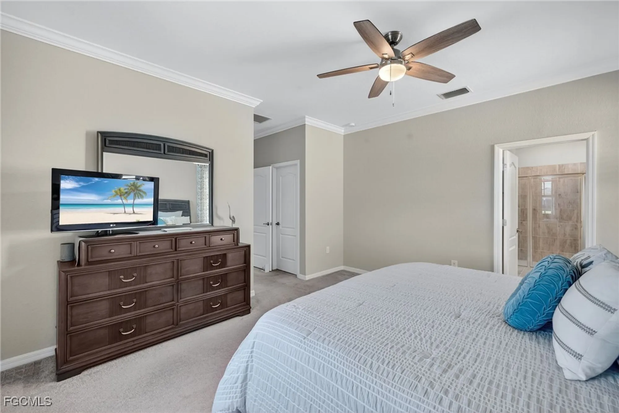 Property Slideshow image 16 of 50 | 11975 arbor trace dr, Fort Myers, FL, 33913