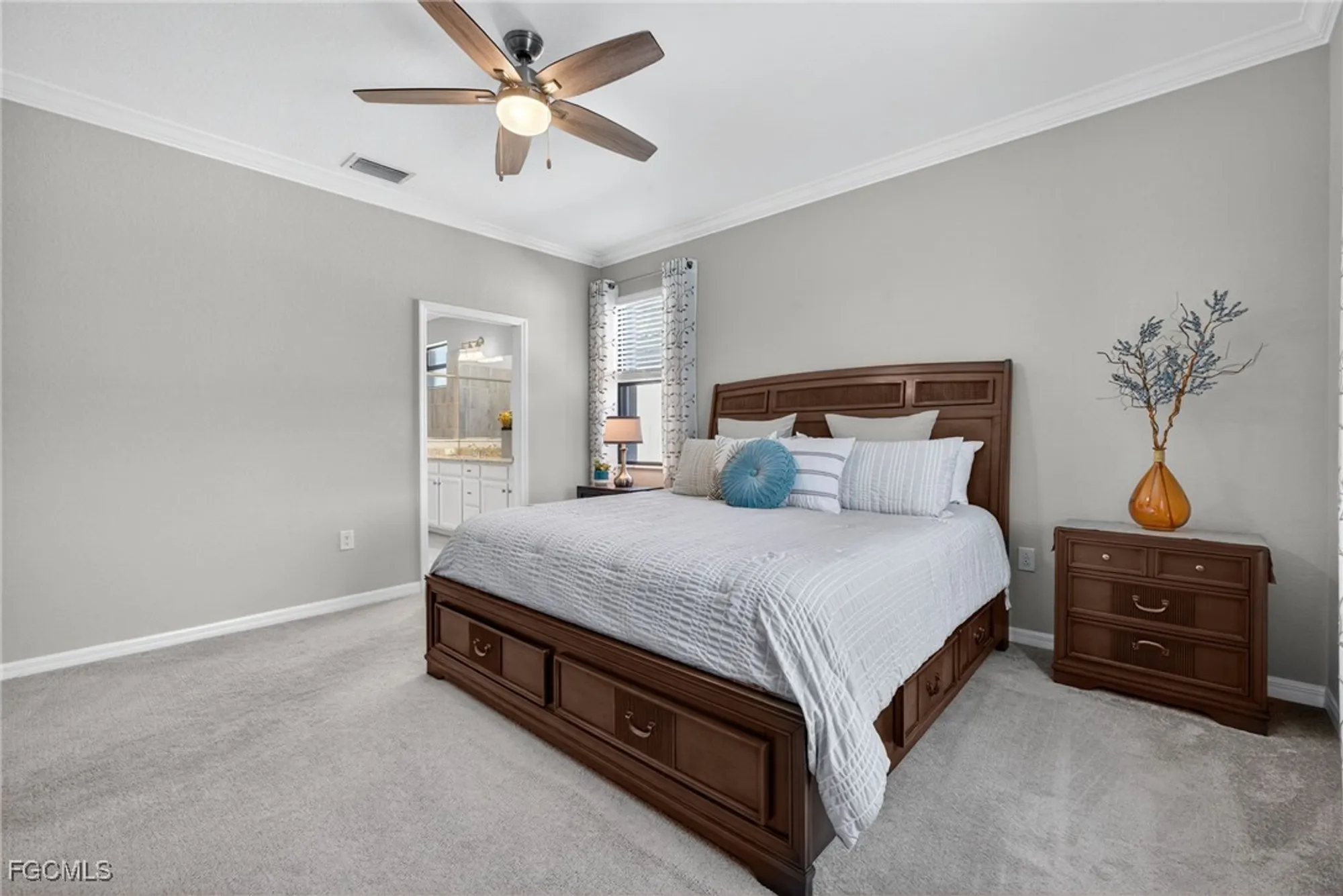 Property Slideshow image 17 of 50 | 11975 arbor trace dr, Fort Myers, FL, 33913