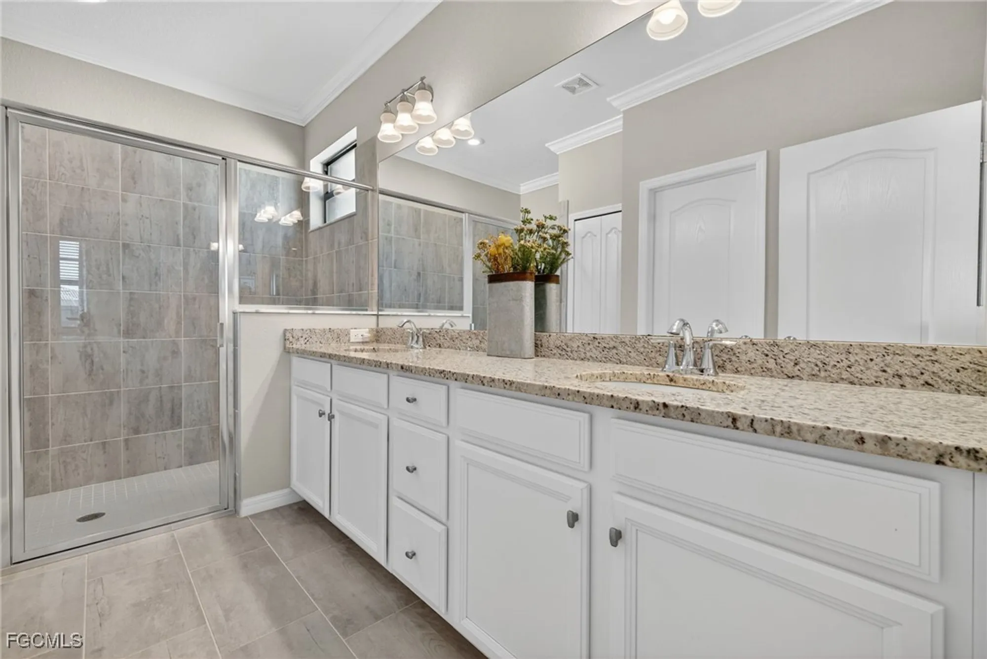 Property Slideshow image 18 of 50 | 11975 arbor trace dr, Fort Myers, FL, 33913