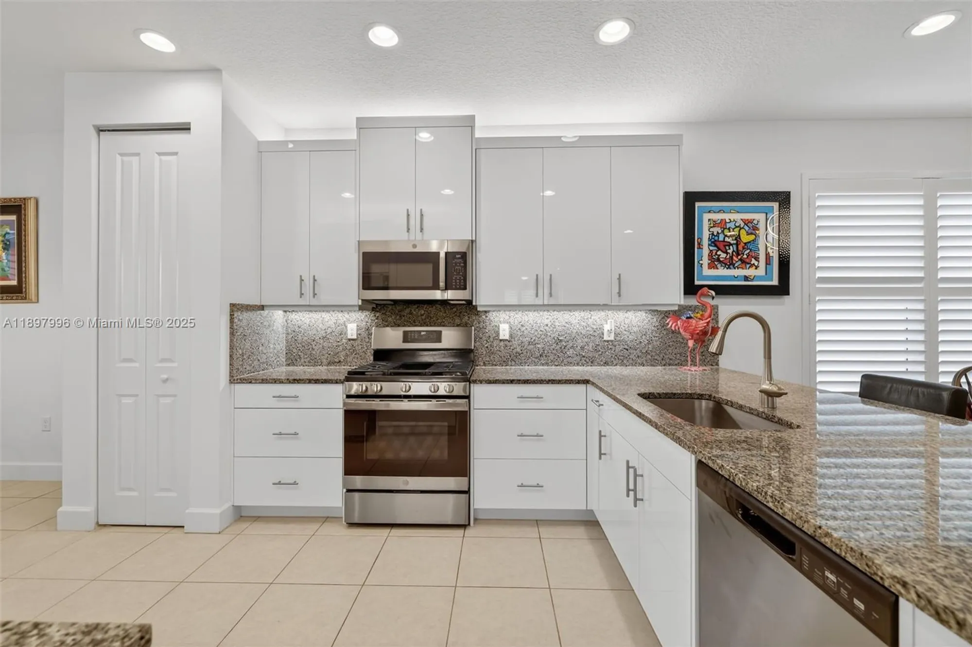 Property Slideshow image 9 of 34 | 13460 sw river rock rd, Port St Lucie, FL, 34987