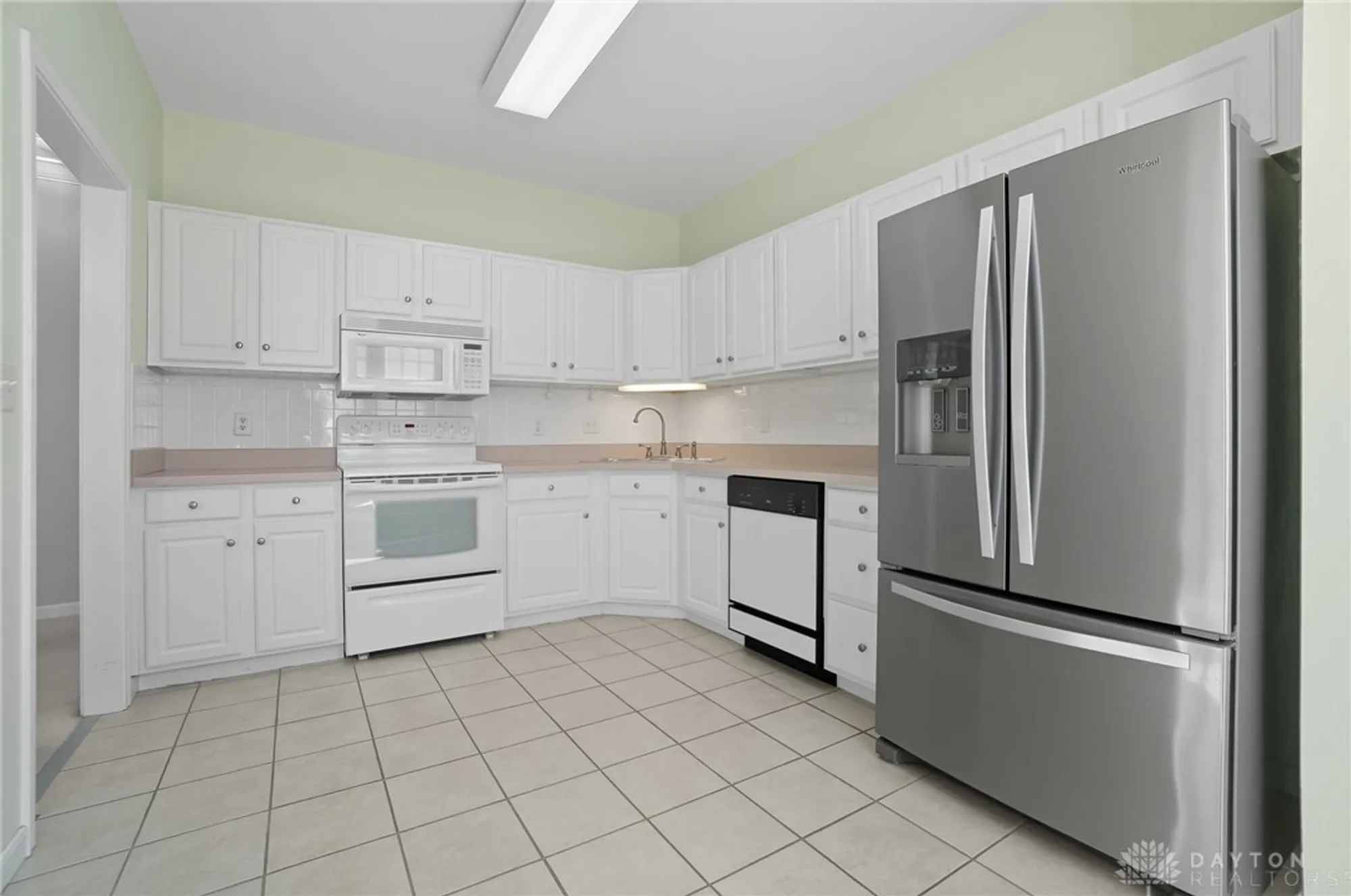 Property Slideshow image 15 of 48 | 1573 watermark ct 22, Miamisburg, OH, 45342