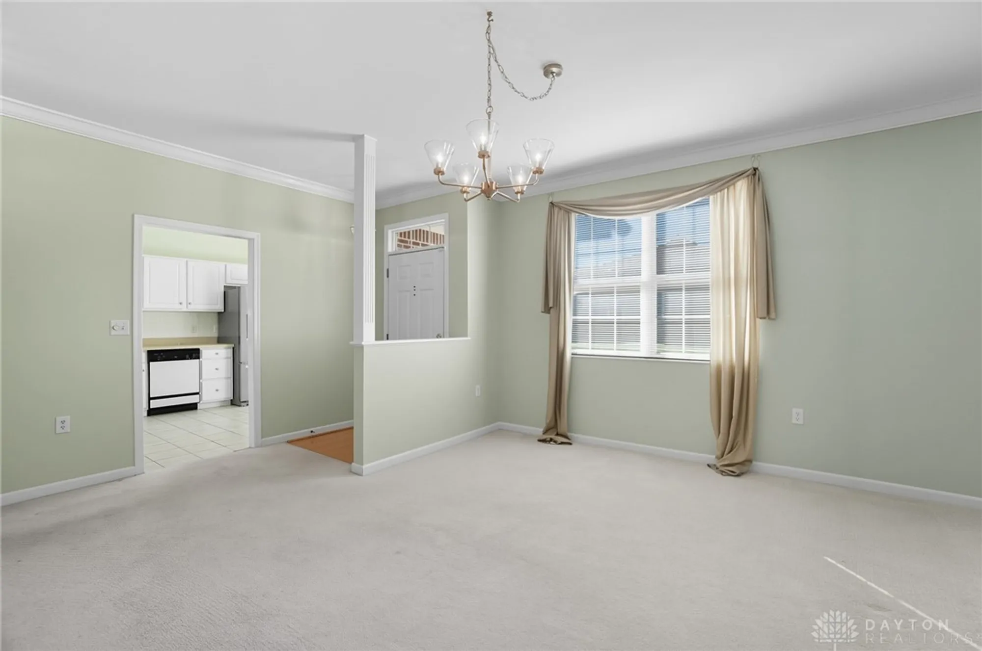 Property Slideshow image 13 of 48 | 1573 watermark ct 22, Miamisburg, OH, 45342