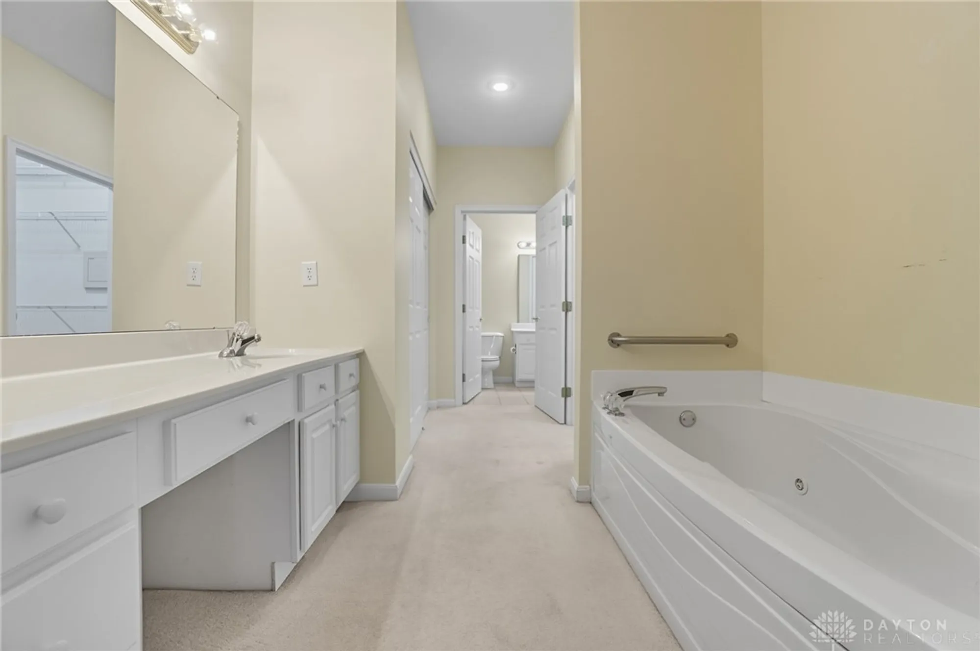 Property Slideshow image 25 of 48 | 1573 watermark ct 22, Miamisburg, OH, 45342