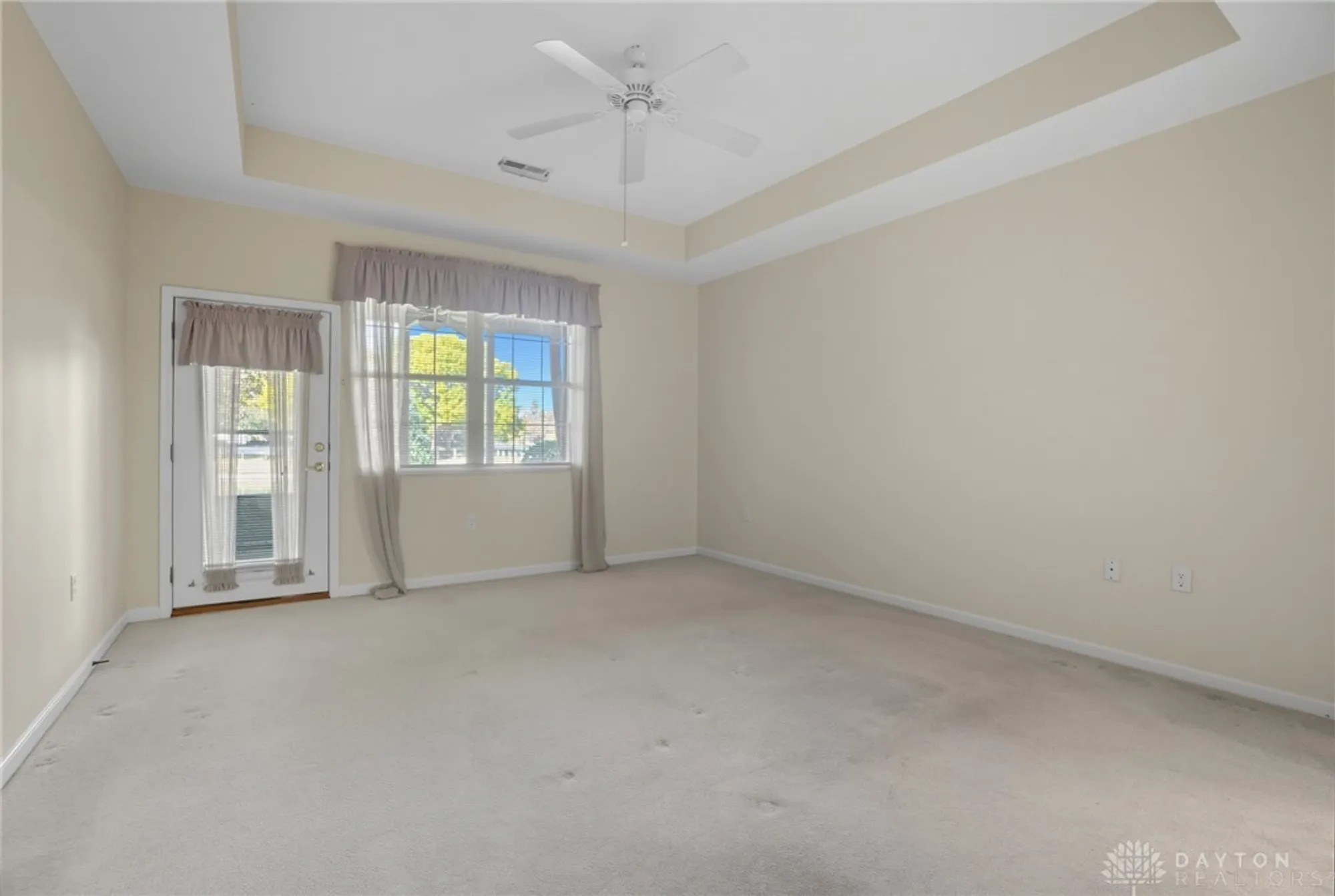 Property Slideshow image 22 of 48 | 1573 watermark ct 22, Miamisburg, OH, 45342