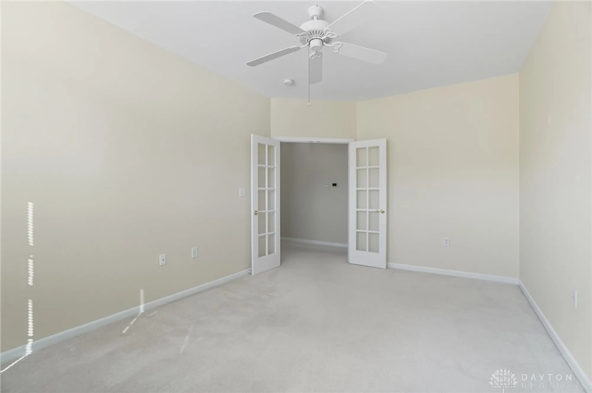 Property Slideshow image 35 of 48 | 1573 watermark ct 22, Miamisburg, OH, 45342