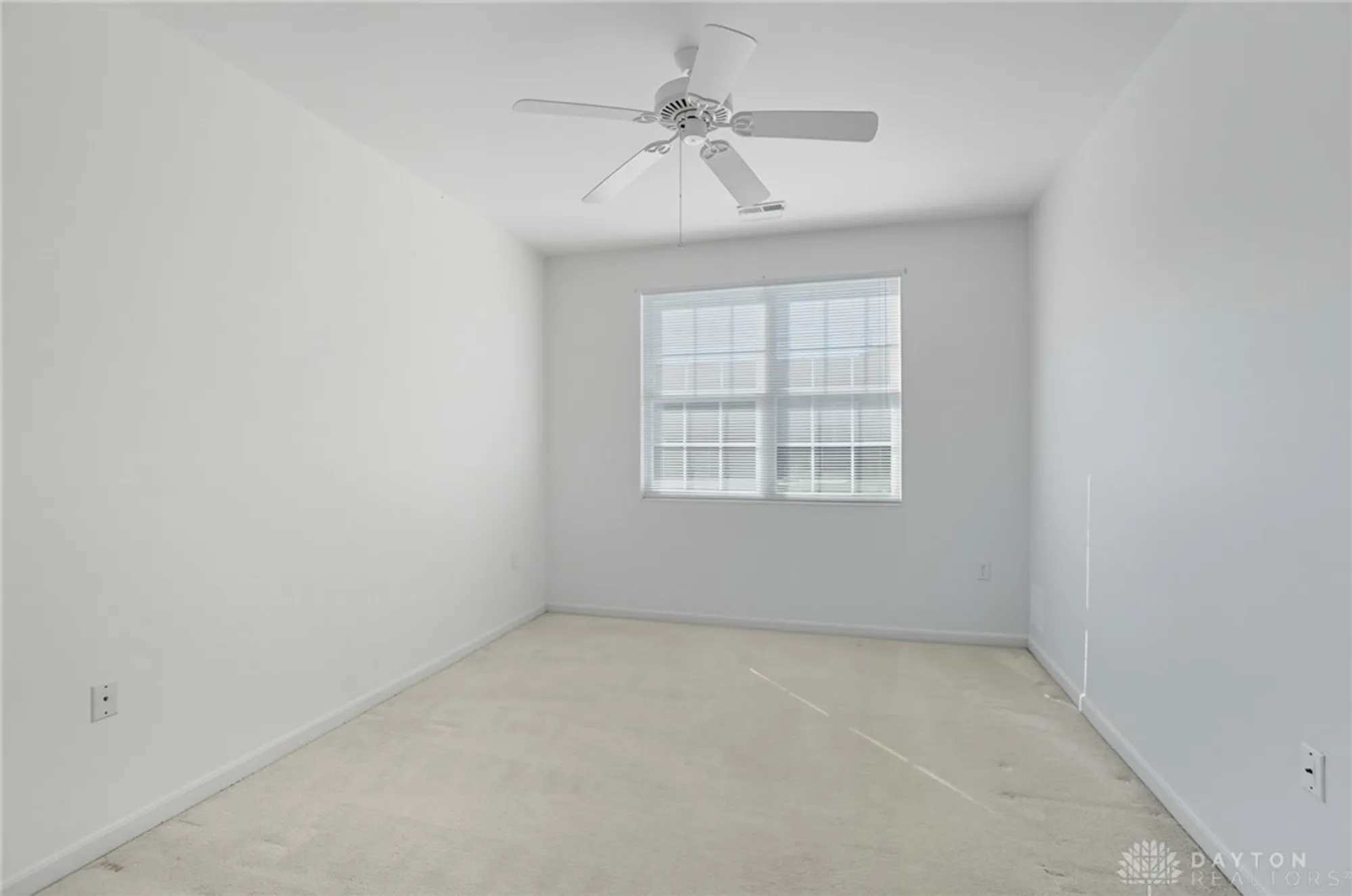 Property Slideshow image 36 of 48 | 1573 watermark ct 22, Miamisburg, OH, 45342