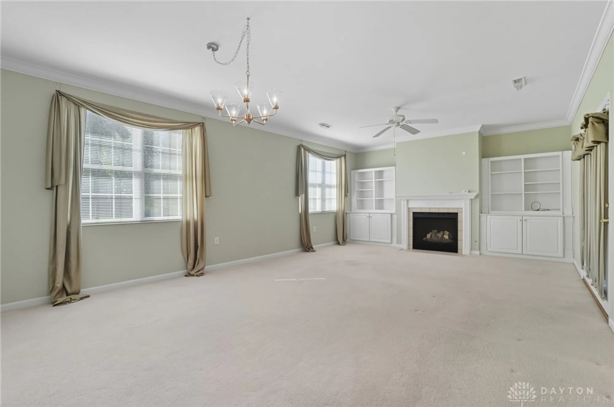 Property Slideshow image 8 of 48 | 1573 watermark ct 22, Miamisburg, OH, 45342