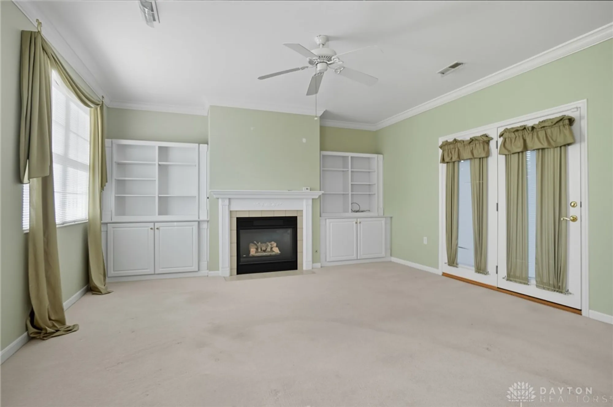 Property Slideshow image 9 of 48 | 1573 watermark ct 22, Miamisburg, OH, 45342