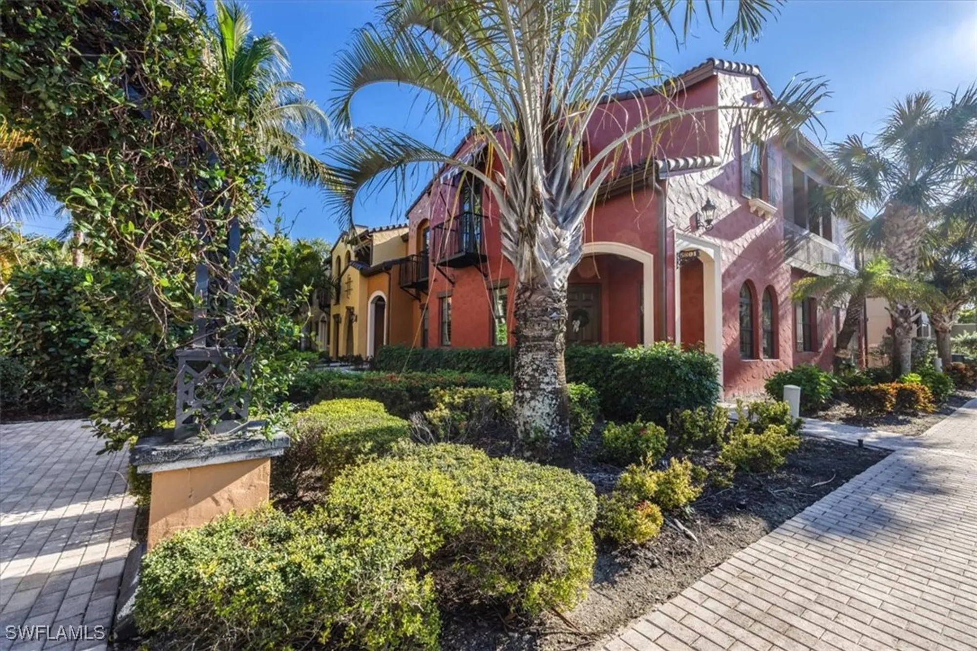 Property Slideshow image 1 of 26 | 9070 albion ln 5801, Naples, FL, 34113