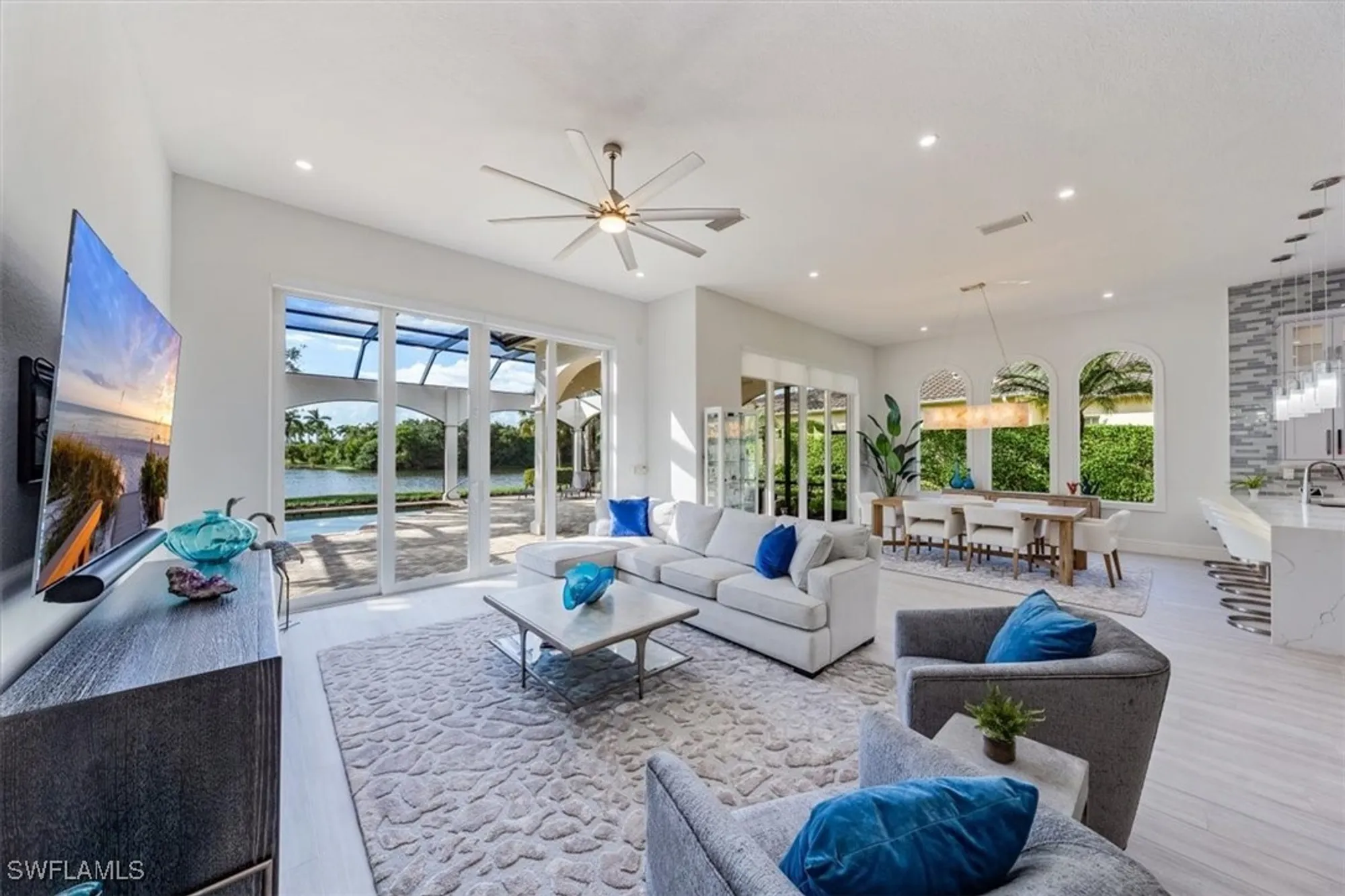 Property Slideshow image 16 of 48 | 3299 hyacinth dr, Naples, FL, 34114