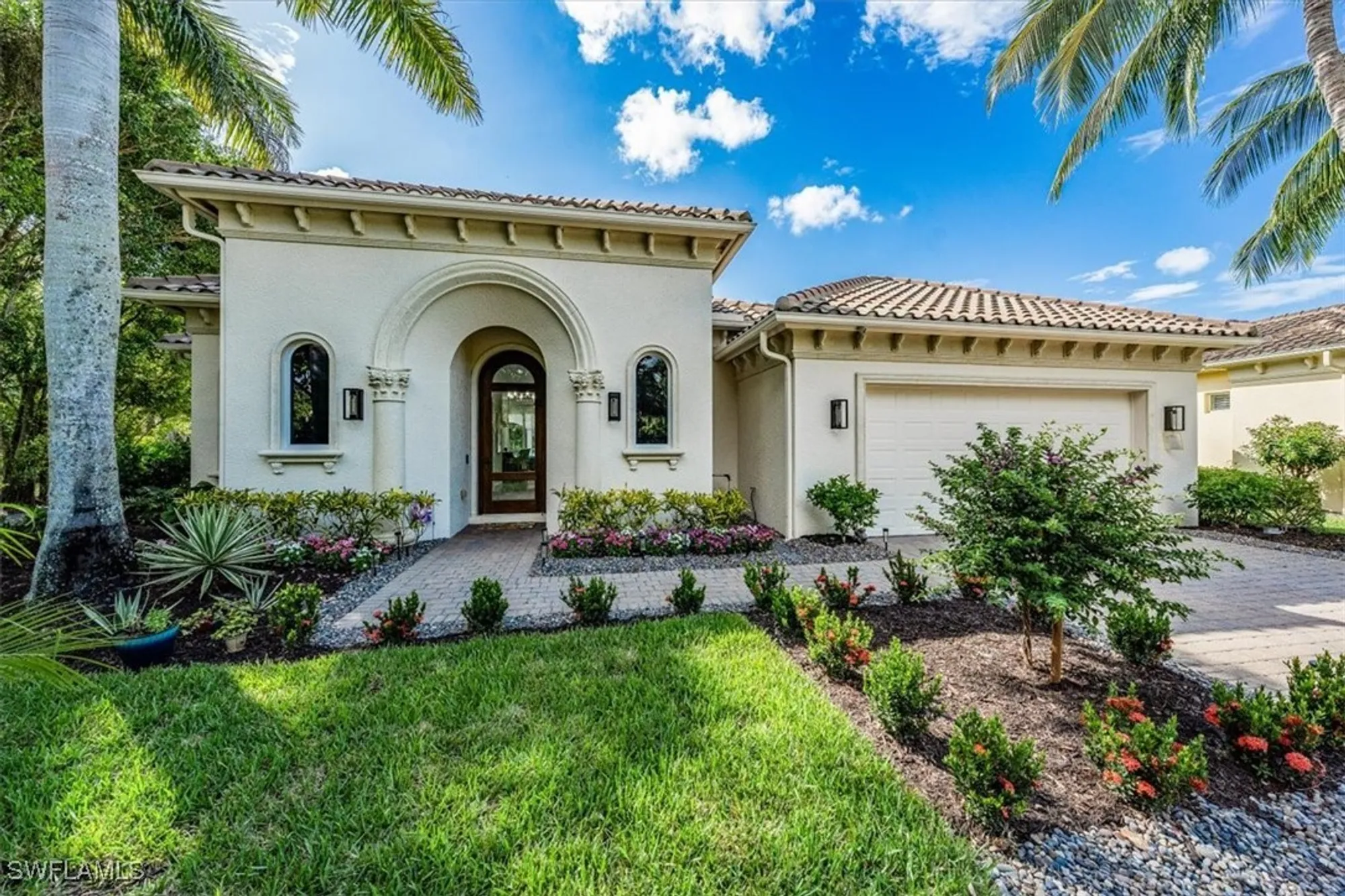 Property Slideshow image 10 of 48 | 3299 hyacinth dr, Naples, FL, 34114