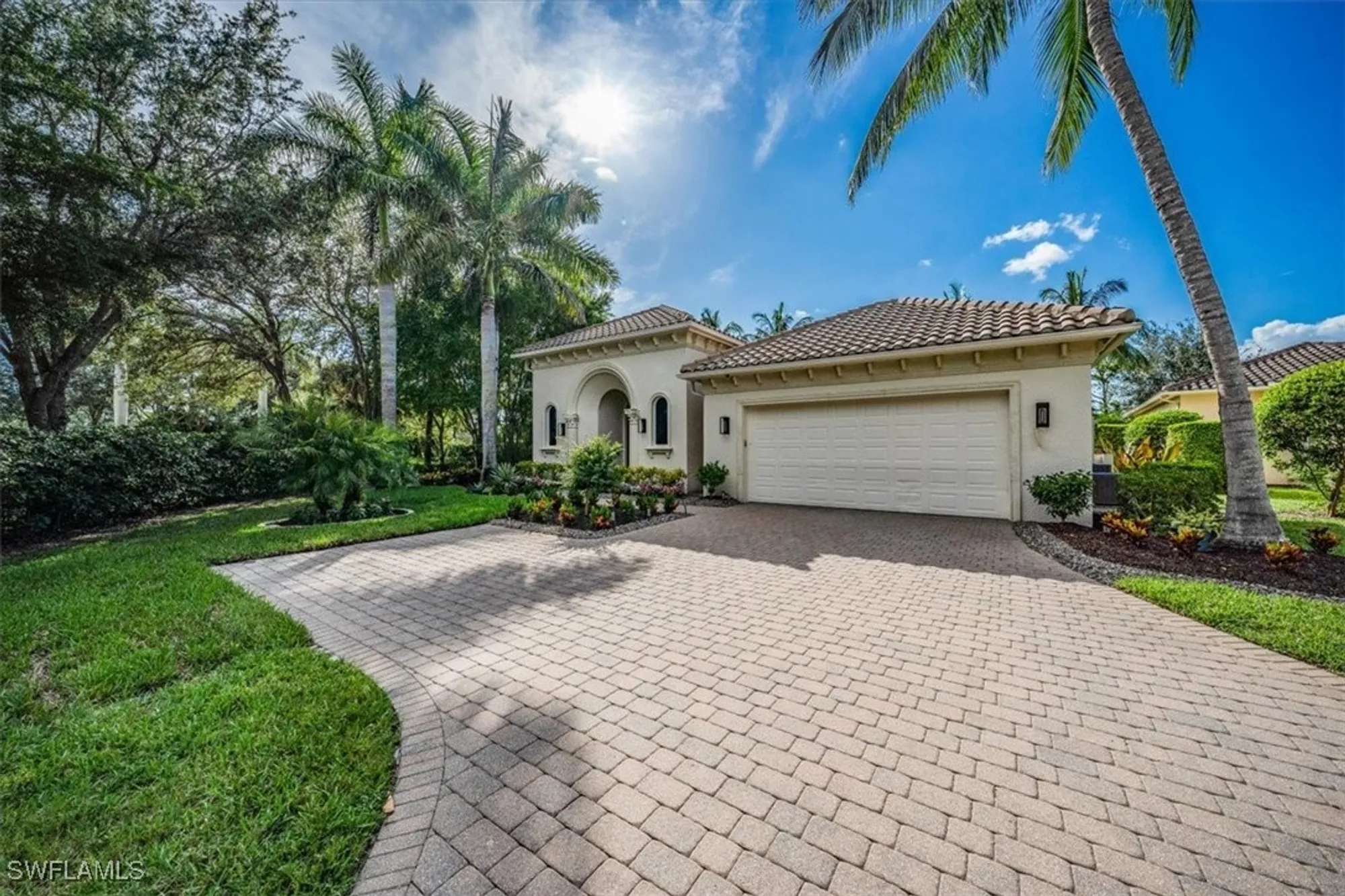 Property Slideshow image 9 of 48 | 3299 hyacinth dr, Naples, FL, 34114