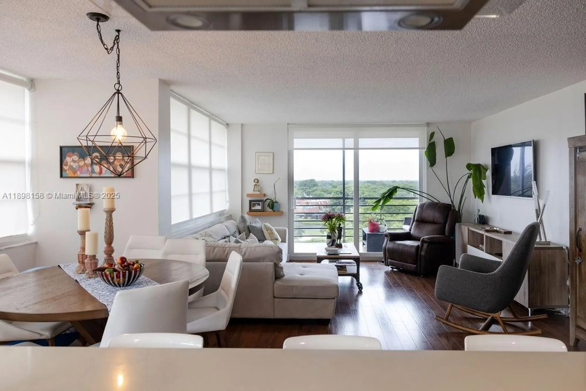 Property Slideshow image 2 of 24 | 1300 saint charles pl ph 12, Pembroke Pines, FL, 33026