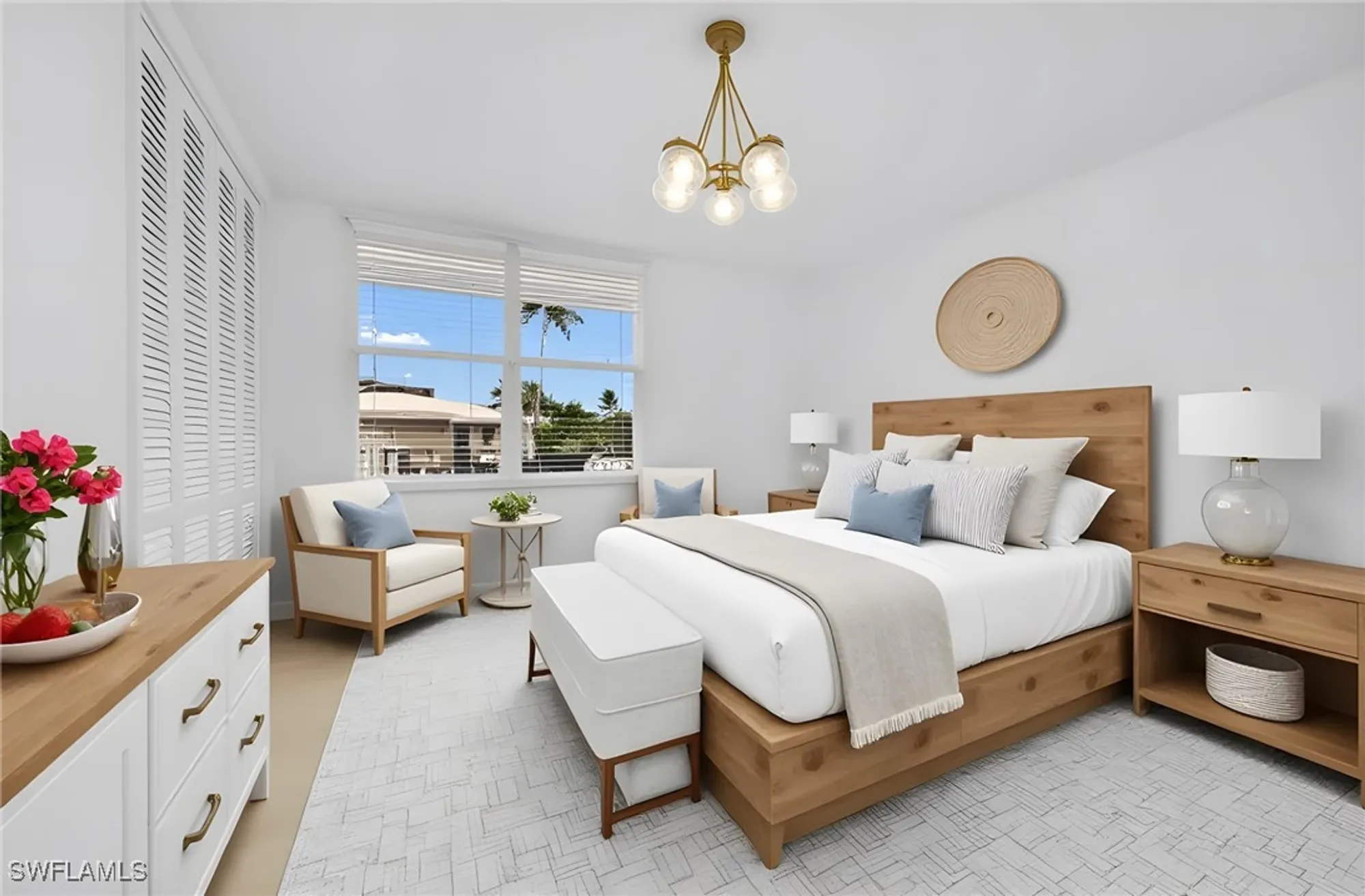 Property Slideshow image 10 of 16 | 2121 gulf shore blvd 203, Naples, FL, 34102