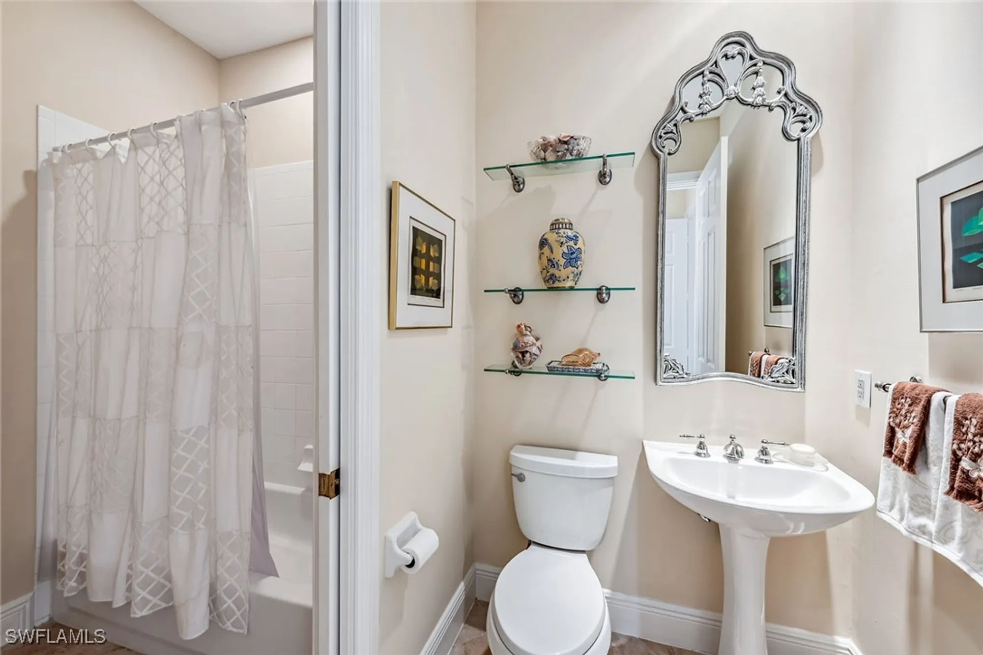 Property Slideshow image 18 of 45 | 9106 cascada way 202, Naples, FL, 34114