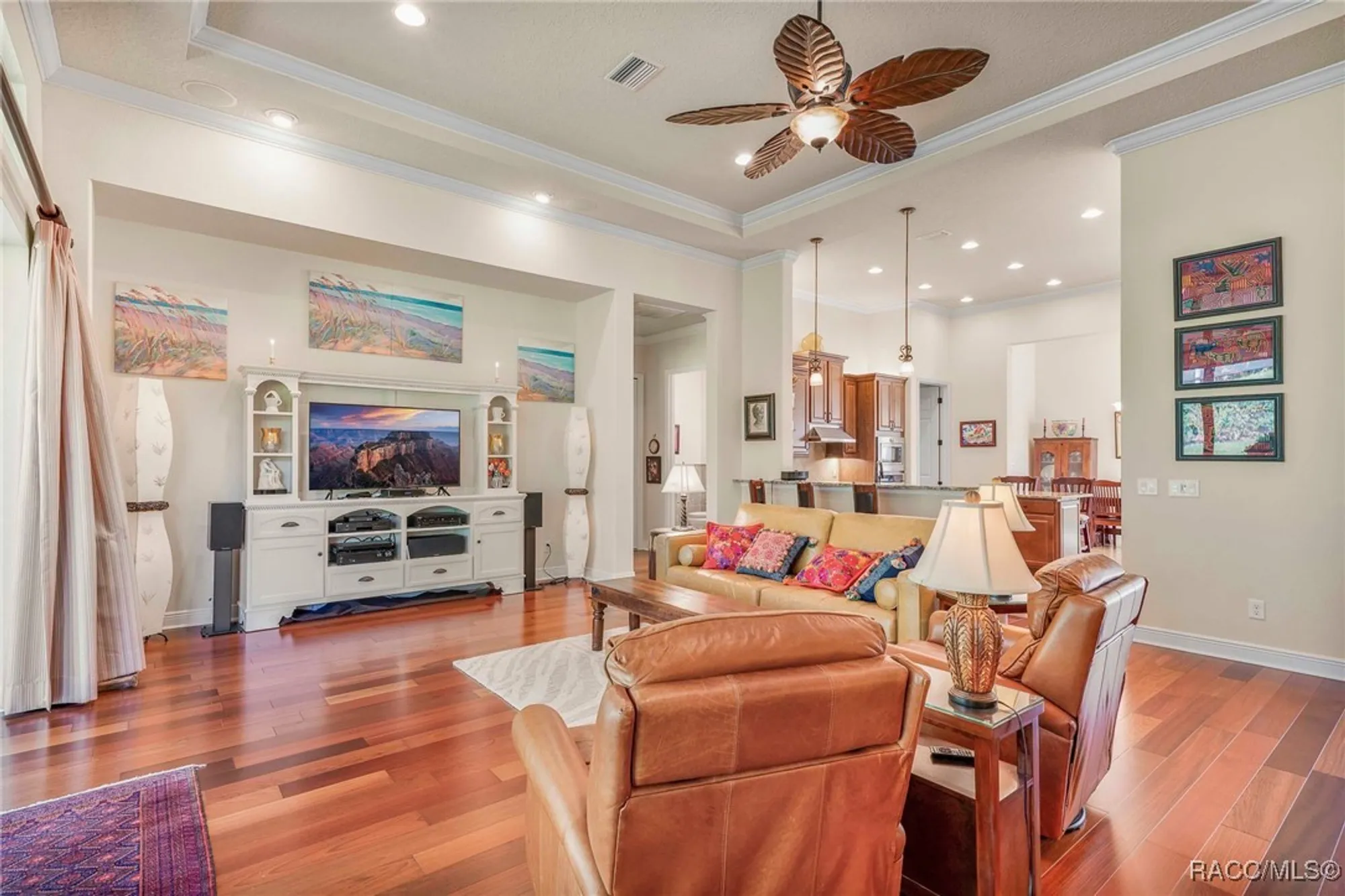 Property Slideshow image 11 of 67 | 1040 w beagle run loop, Hernando, FL, 34442
