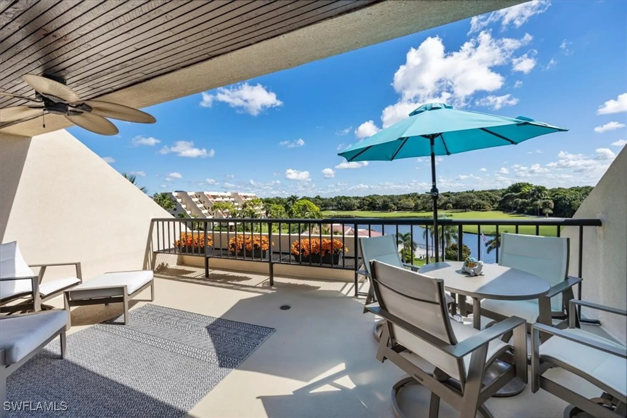 Property Slideshow image 16 of 28 | 6300 pelican bay blvd apt 404a, Naples, FL, 34108