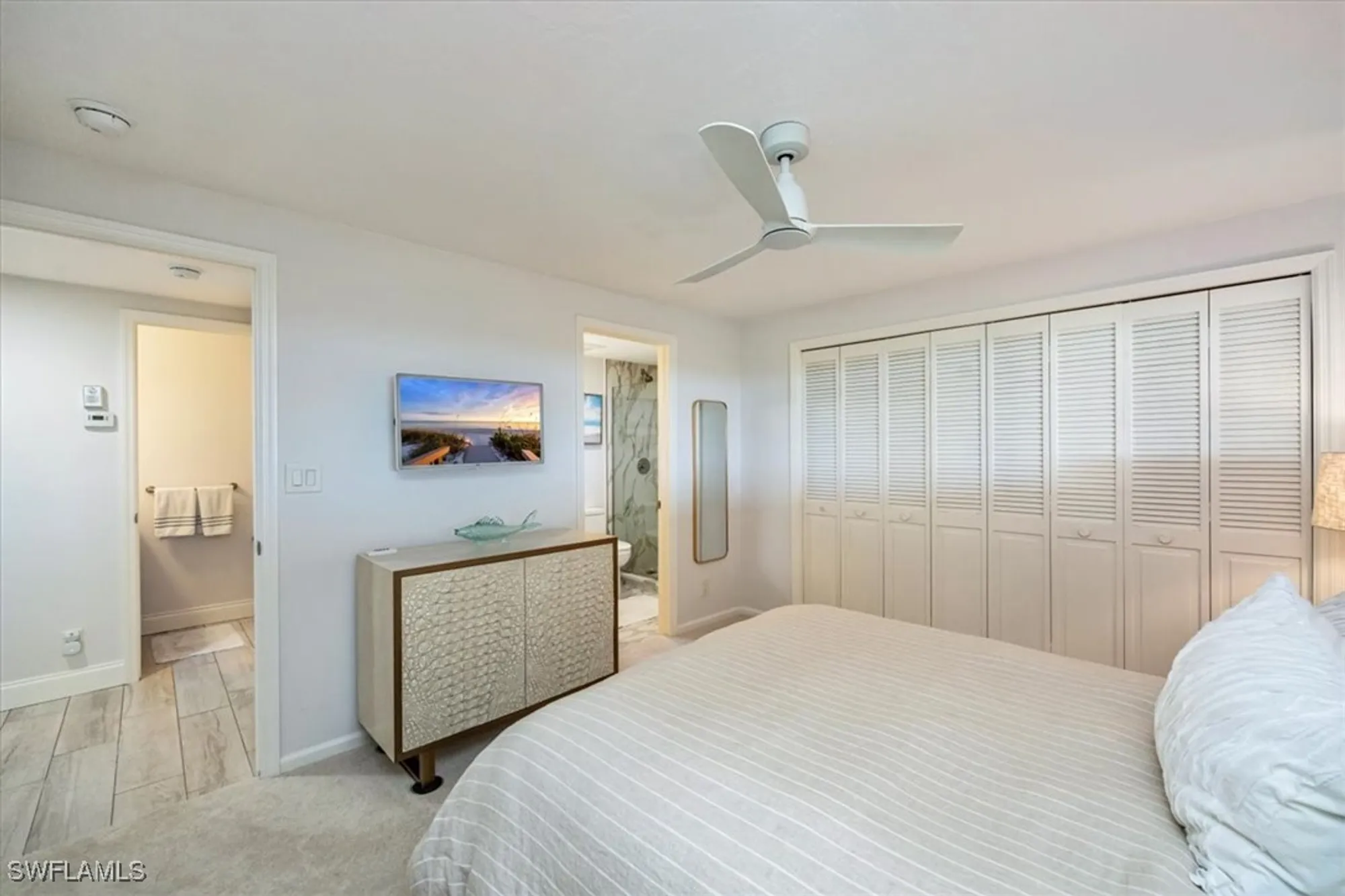 Property Slideshow image 12 of 28 | 6300 pelican bay blvd apt 404a, Naples, FL, 34108