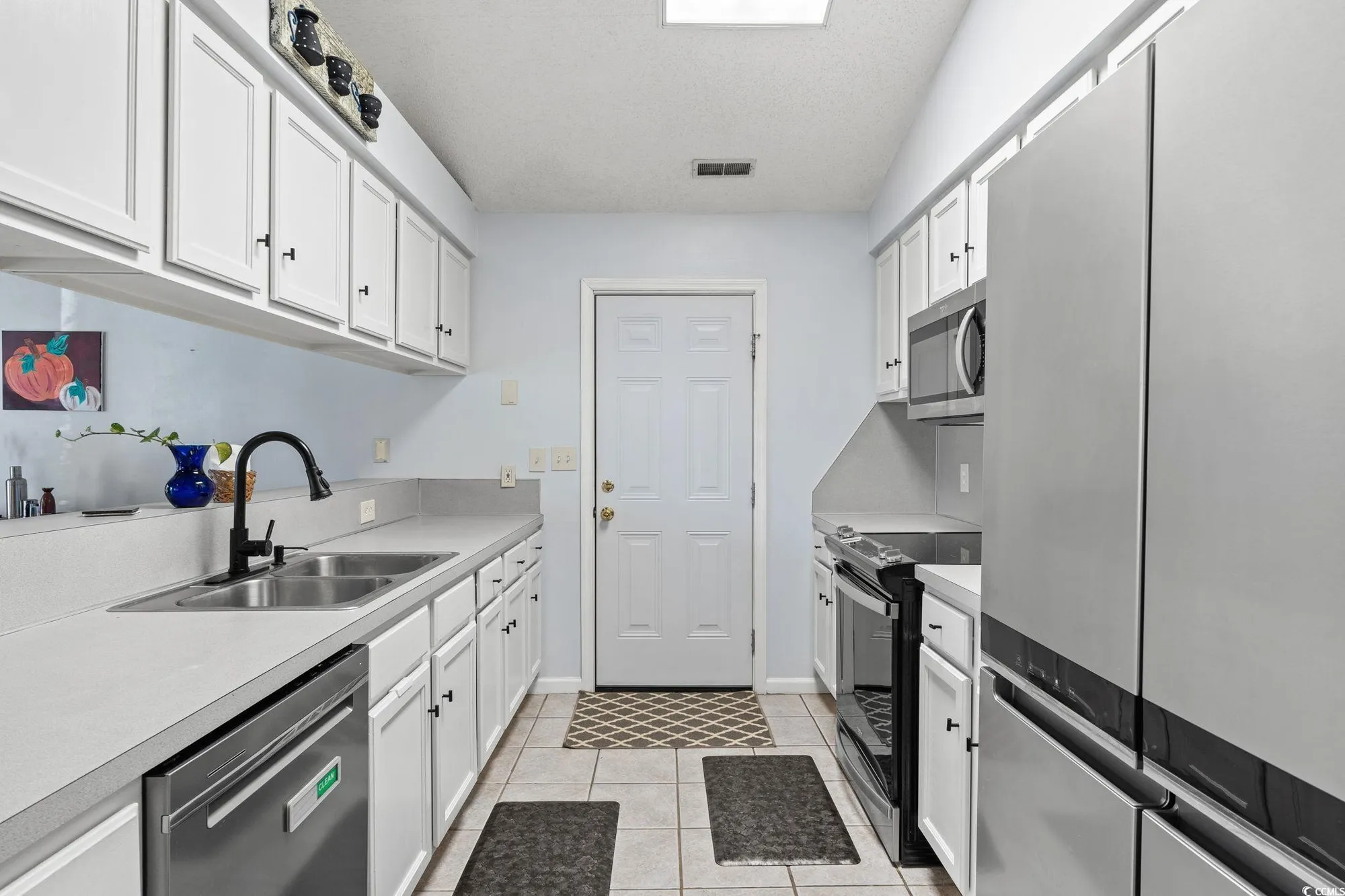 Property Slideshow image 14 of 40 | 6623 cherry laurel, Myrtle Beach, SC, 29588