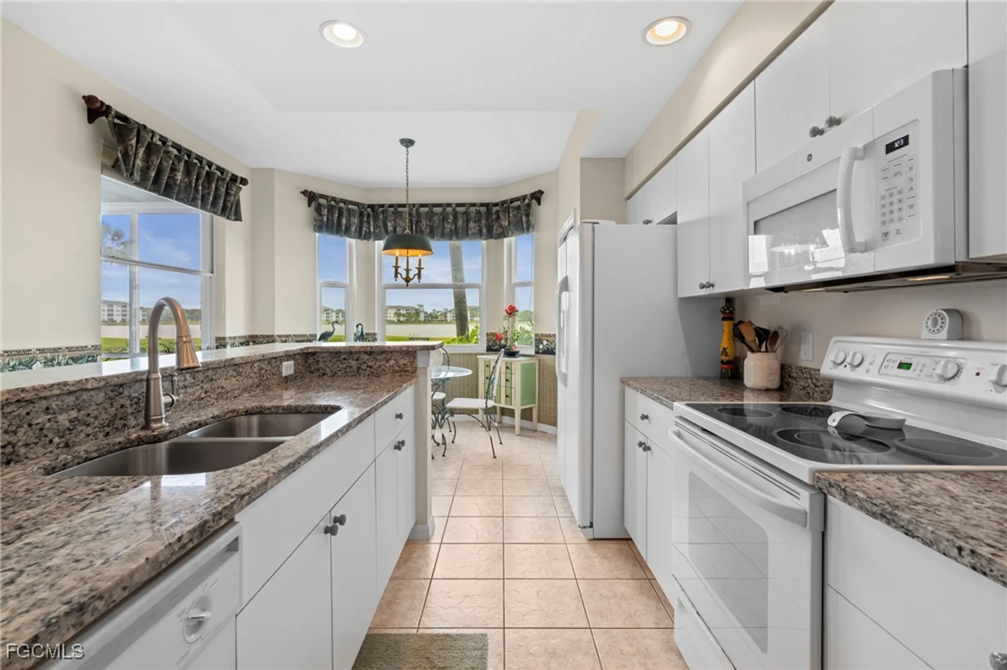 Property Slideshow image 12 of 43 | 10460 washingtonia palm way 1313, Fort Myers, FL, 33966