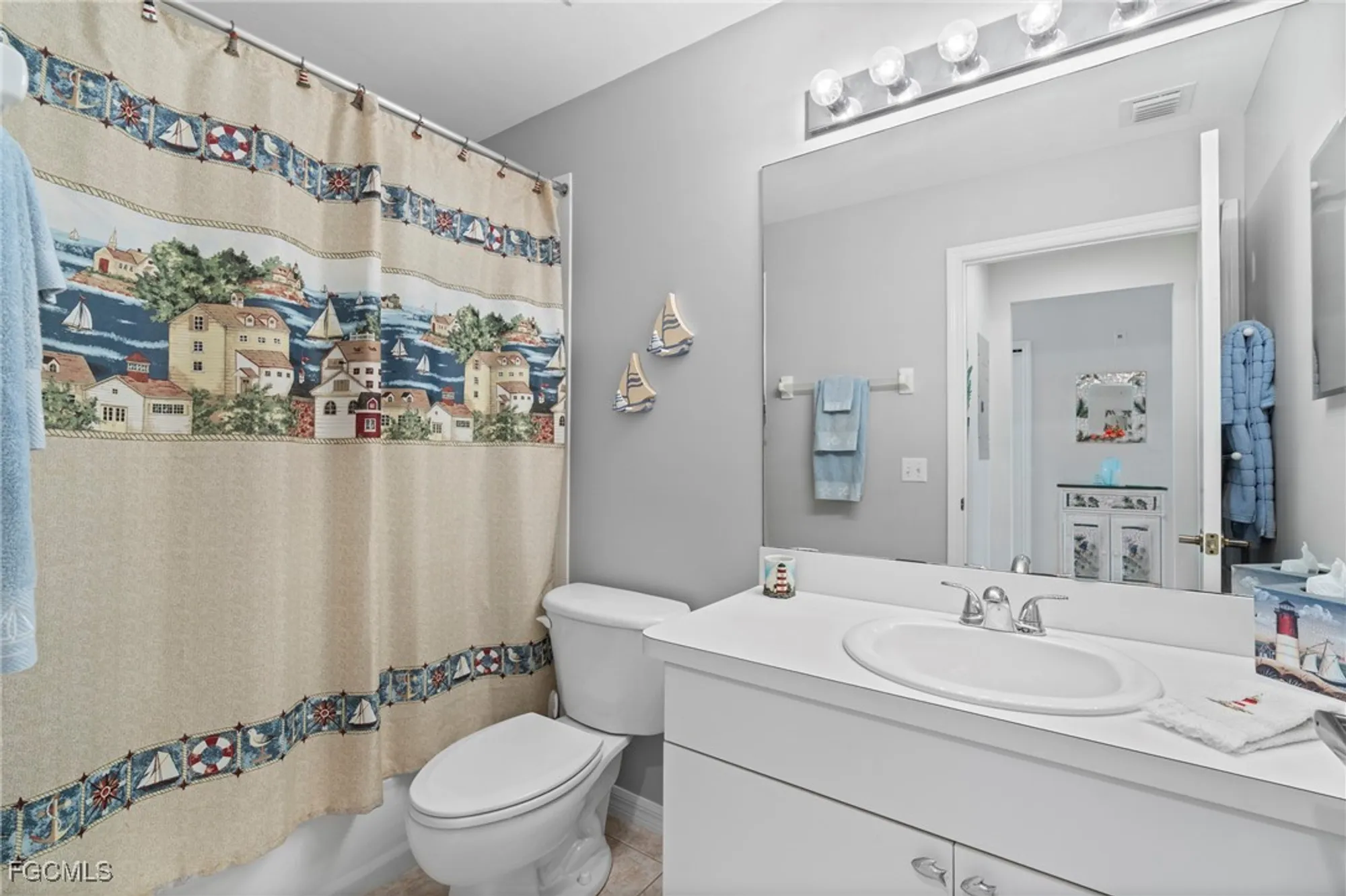 Property Slideshow image 26 of 43 | 10460 washingtonia palm way 1313, Fort Myers, FL, 33966