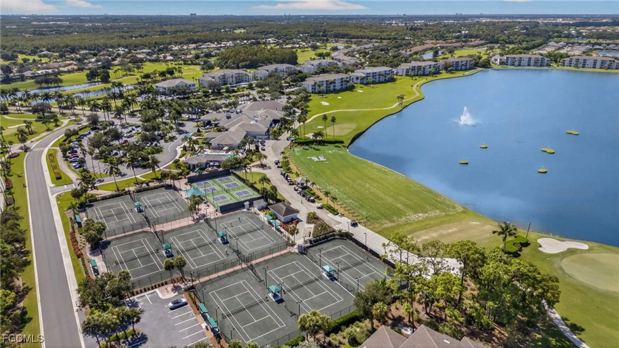 Property Slideshow image 39 of 43 | 10460 washingtonia palm way 1313, Fort Myers, FL, 33966