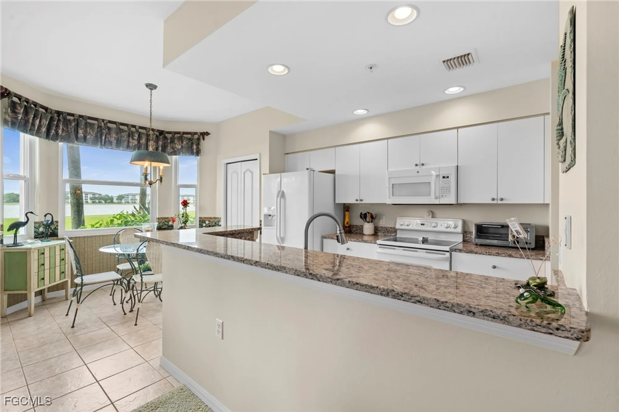 Property Slideshow image 9 of 43 | 10460 washingtonia palm way 1313, Fort Myers, FL, 33966