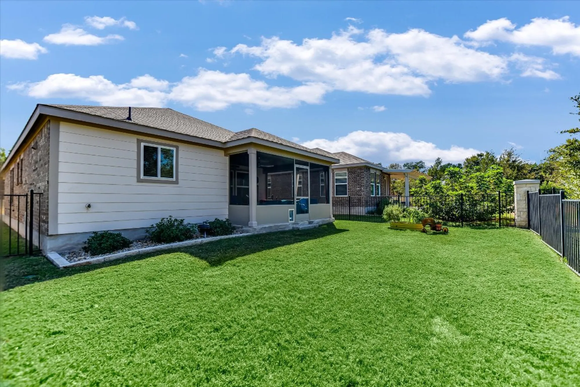 Property Slideshow image 19 of 19 | 604 rockport st, Georgetown, TX, 78633