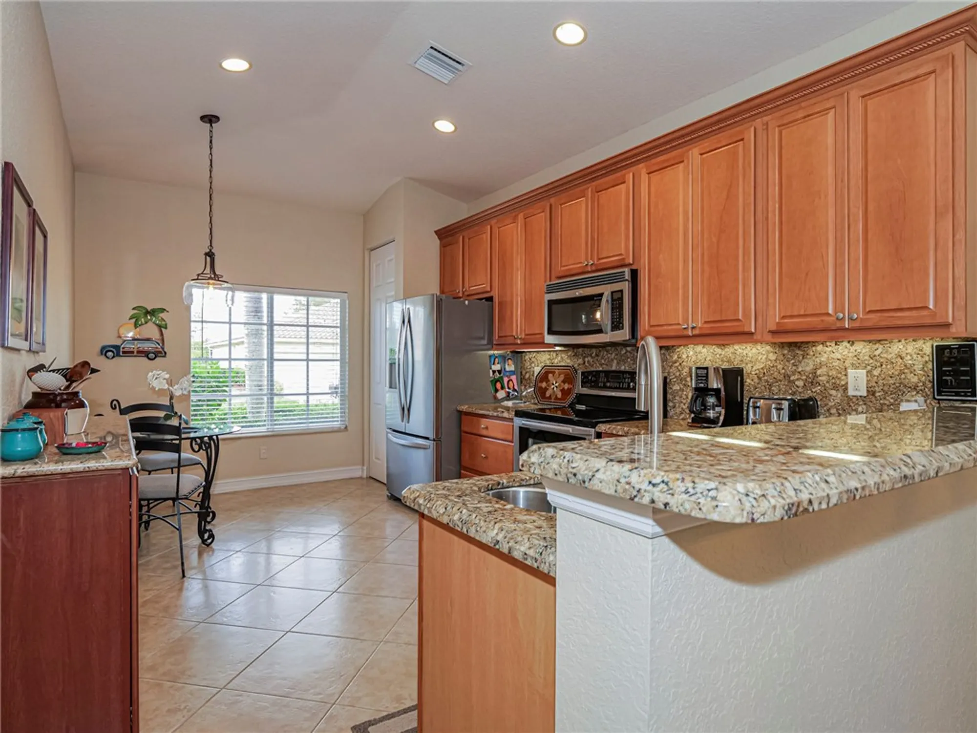 Property Slideshow image 14 of 36 | 6213 thames pl, Vero Beach, FL, 32966
