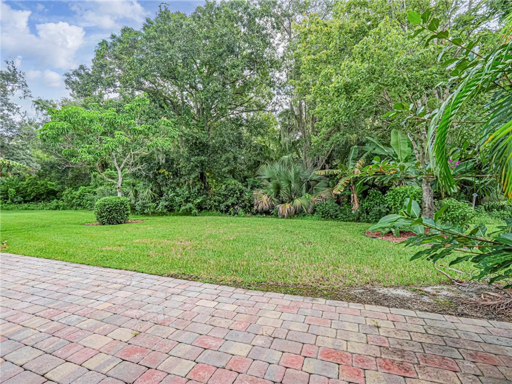 Property Slideshow image 28 of 36 | 6213 thames pl, Vero Beach, FL, 32966