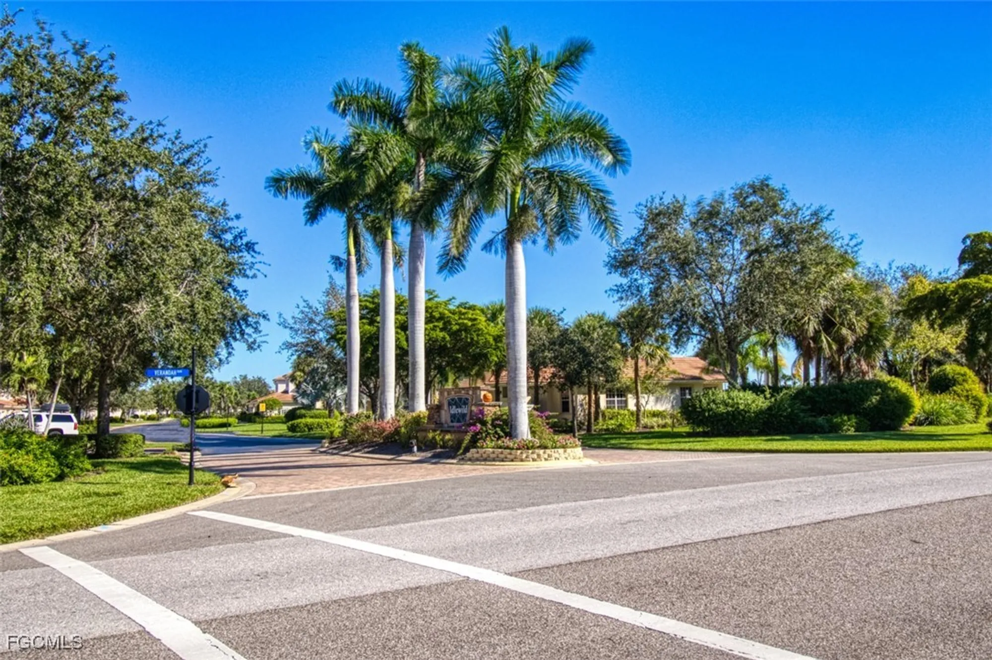 Property Slideshow image 1 of 50 | 3111 meandering way apt 101, Fort Myers, FL, 33905
