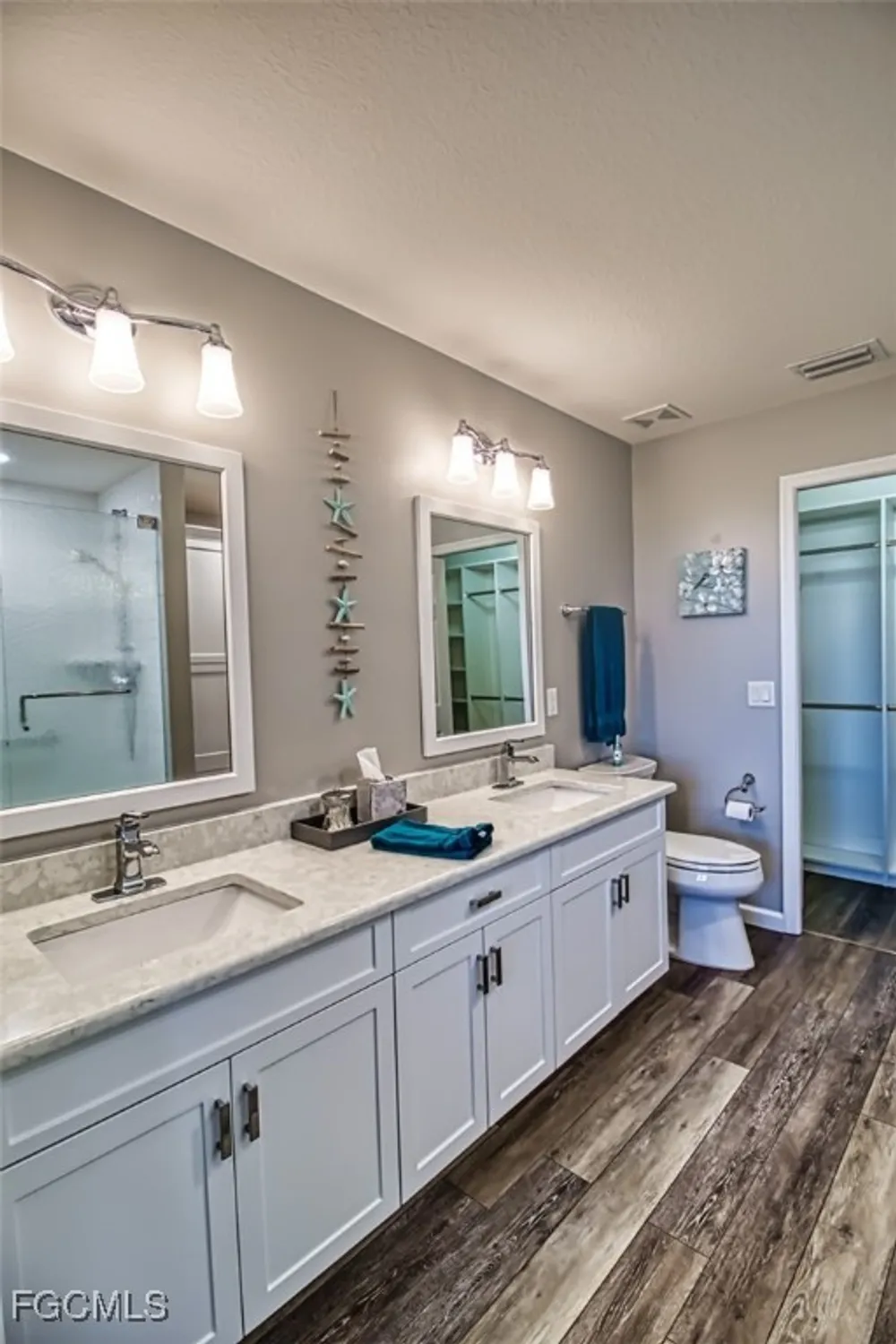 Property Slideshow image 26 of 50 | 3111 meandering way apt 101, Fort Myers, FL, 33905
