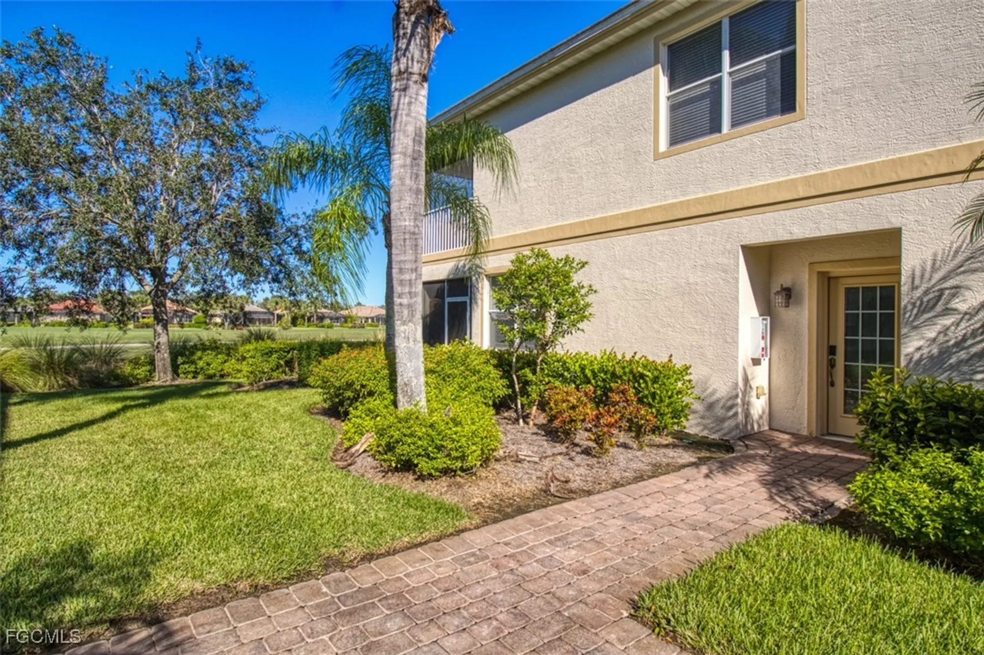 Property Slideshow image 5 of 50 | 3111 meandering way apt 101, Fort Myers, FL, 33905