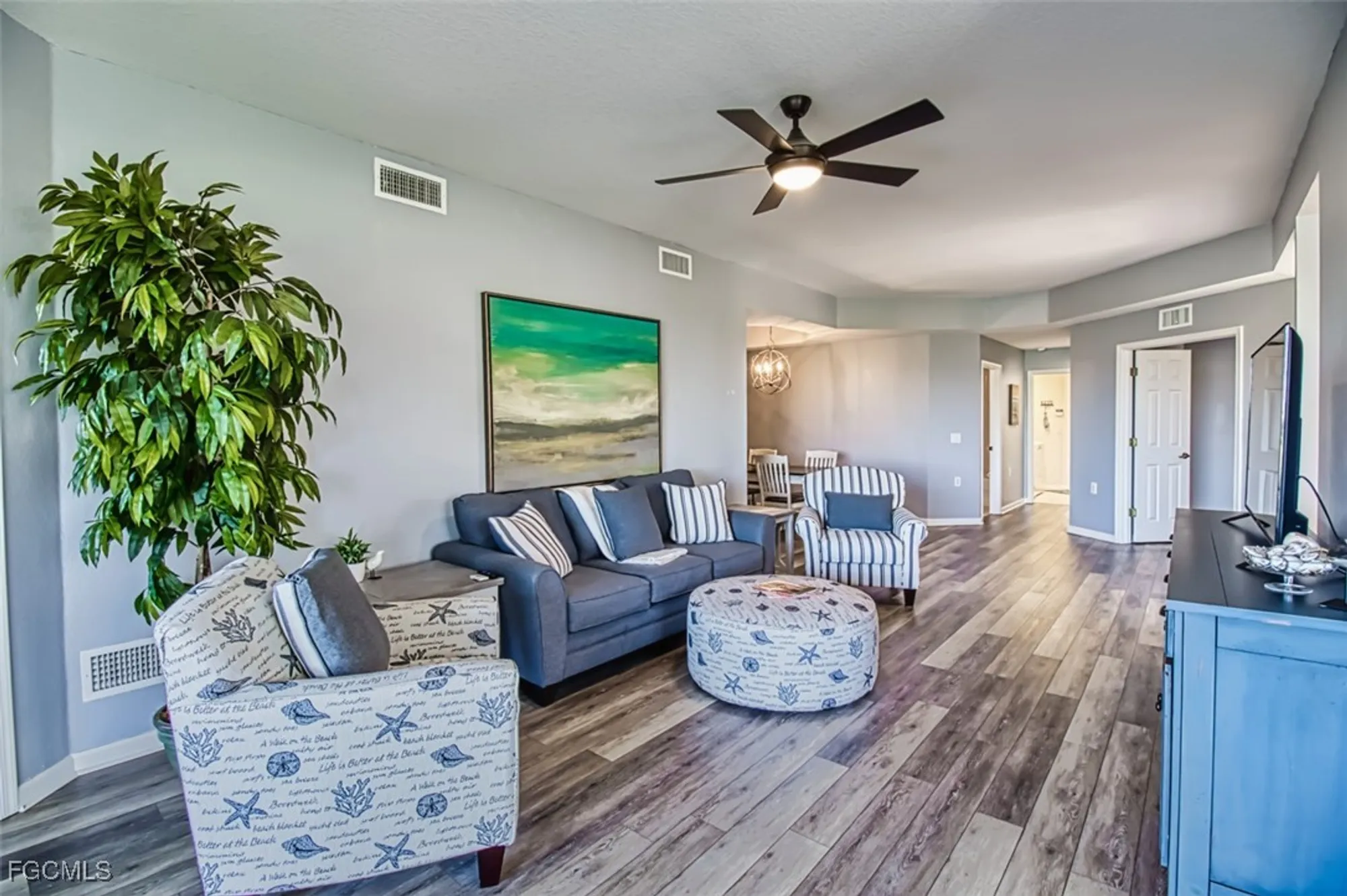 Property Slideshow image 9 of 50 | 3111 meandering way apt 101, Fort Myers, FL, 33905