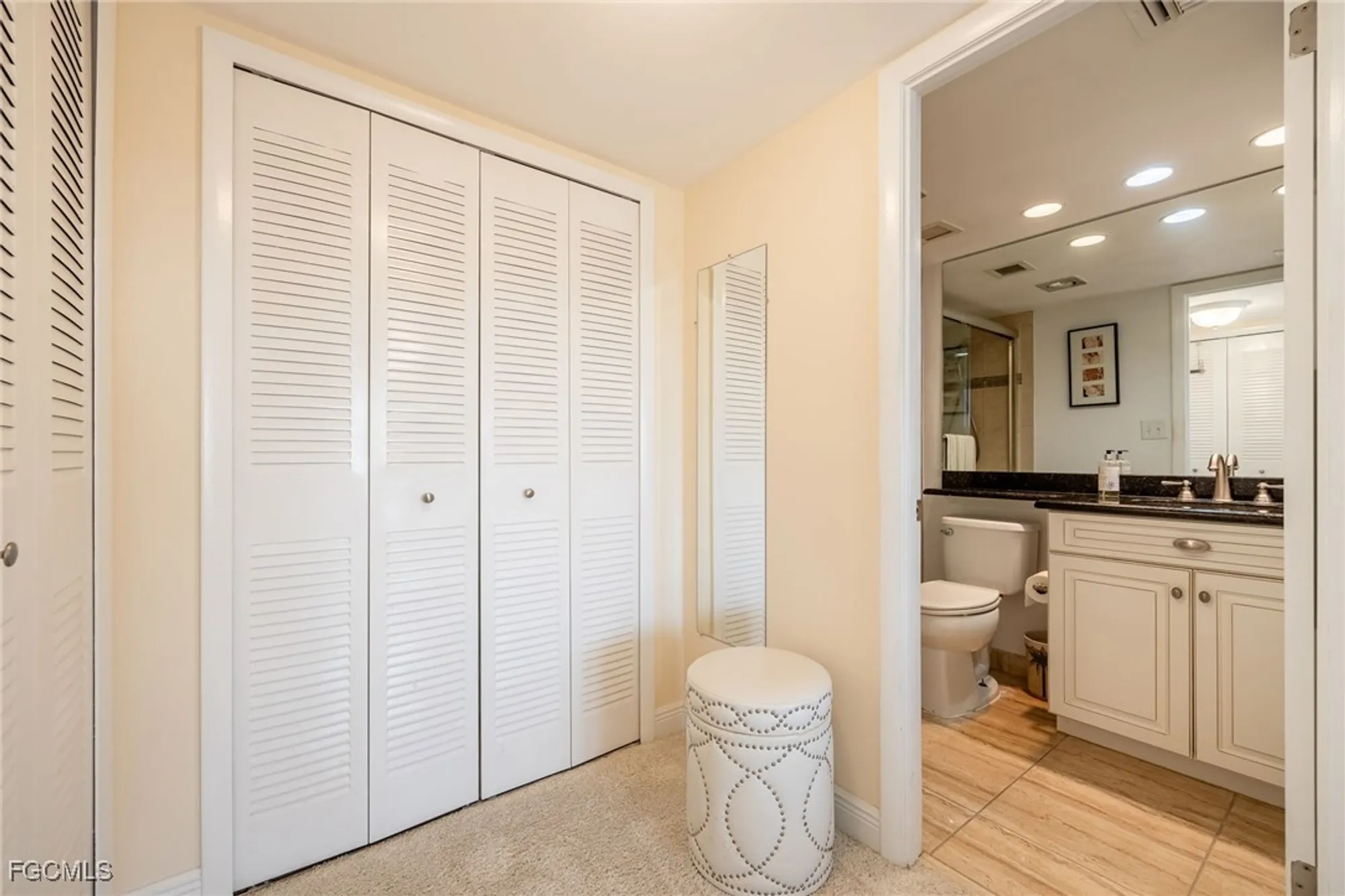 Property Slideshow image 18 of 48 | 4280 se 20th pl 802, Cape Coral, FL, 33904
