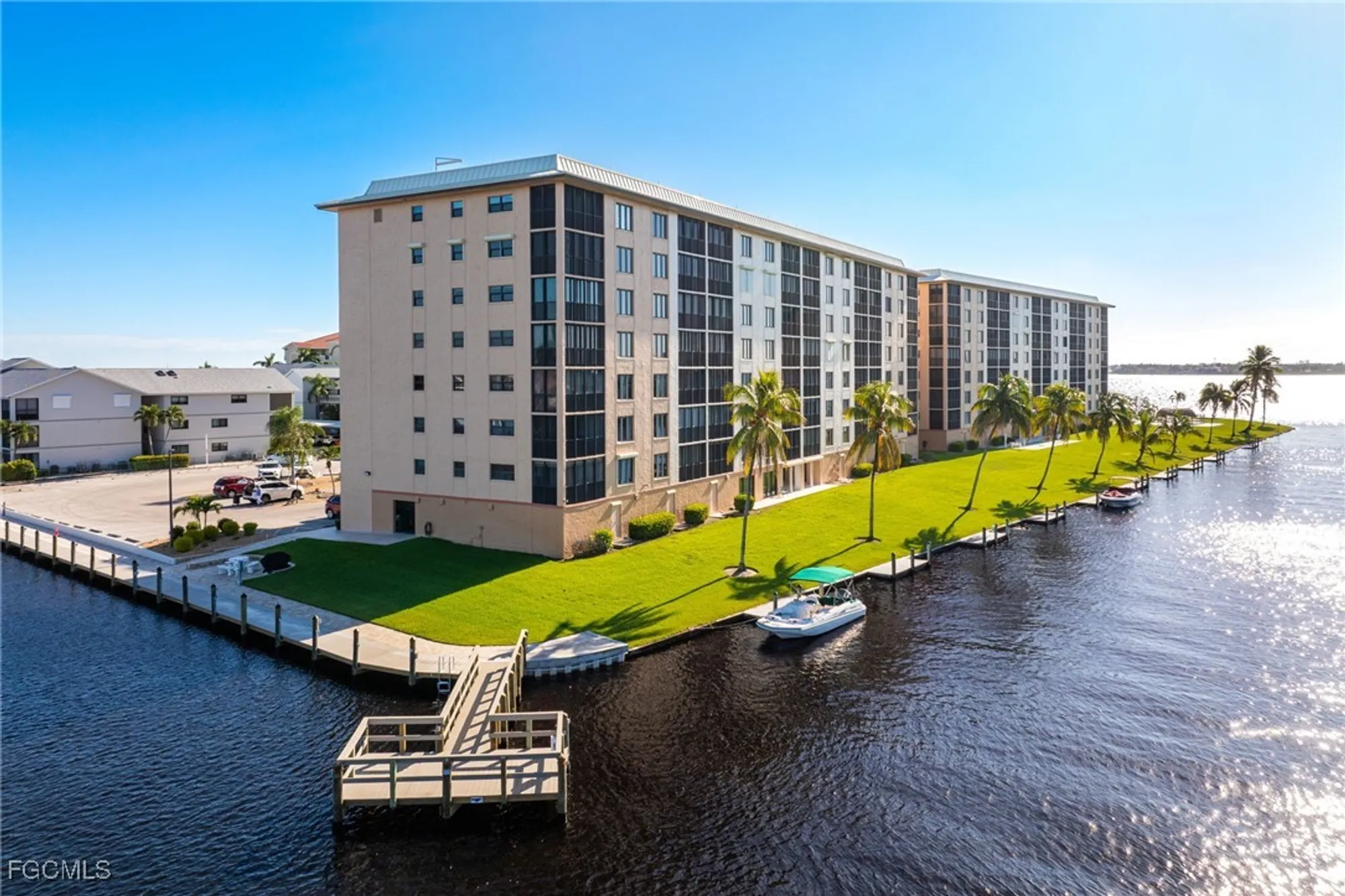 Property Slideshow image 35 of 48 | 4280 se 20th pl 802, Cape Coral, FL, 33904