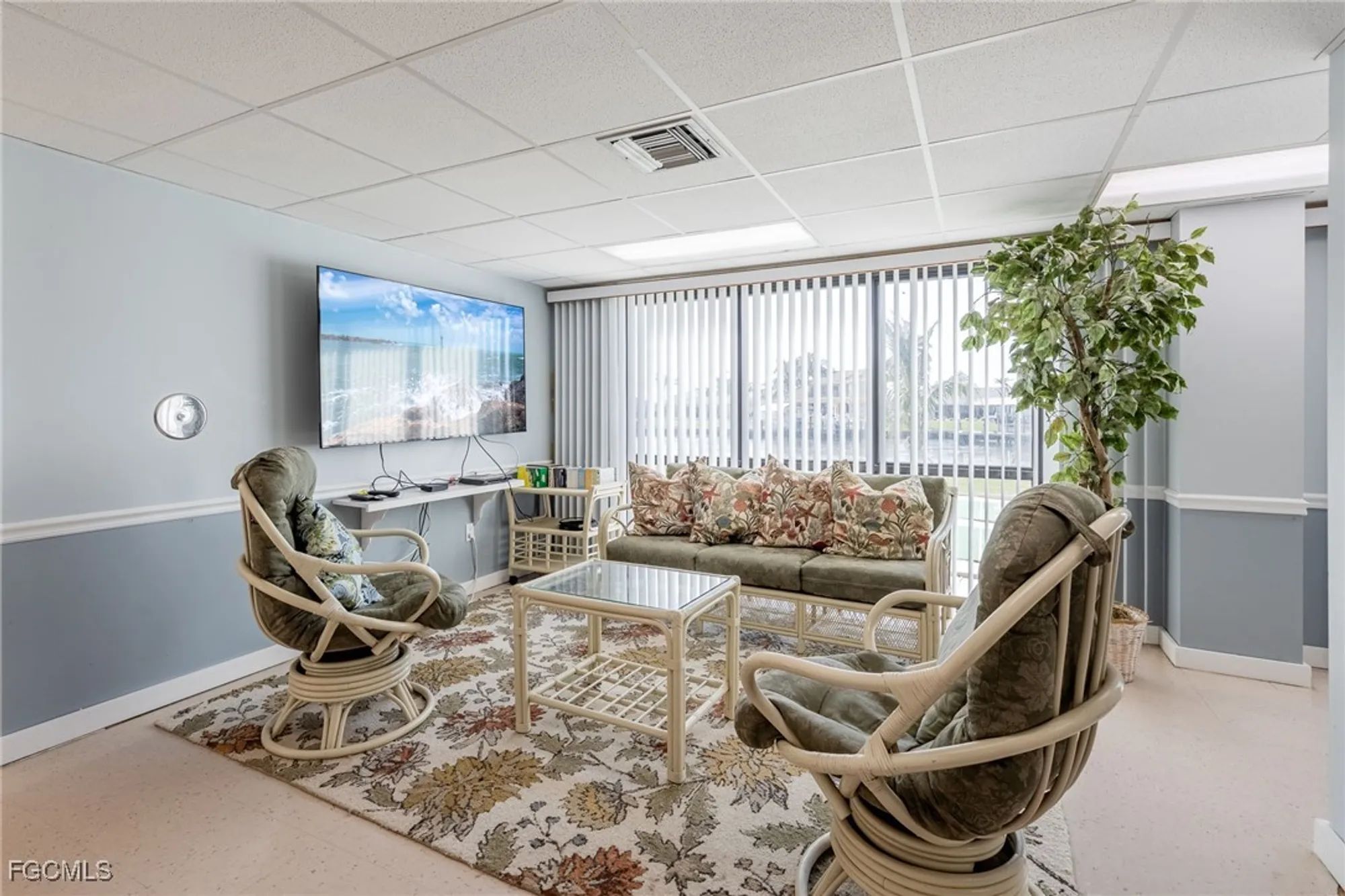 Property Slideshow image 38 of 48 | 4280 se 20th pl 802, Cape Coral, FL, 33904